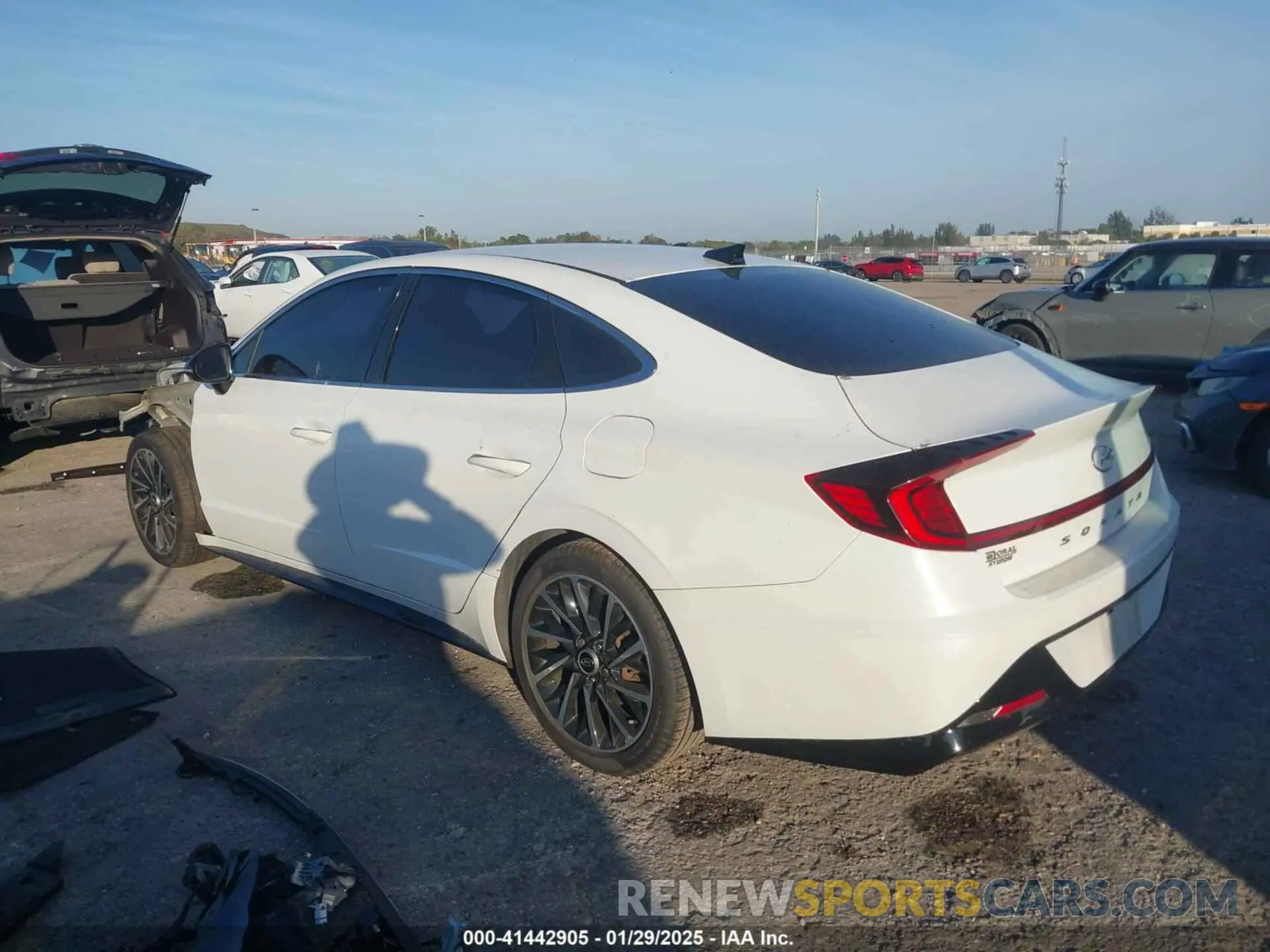 3 Фотография поврежденного автомобиля 5NPEJ4J24LH011004 HYUNDAI SONATA 2020