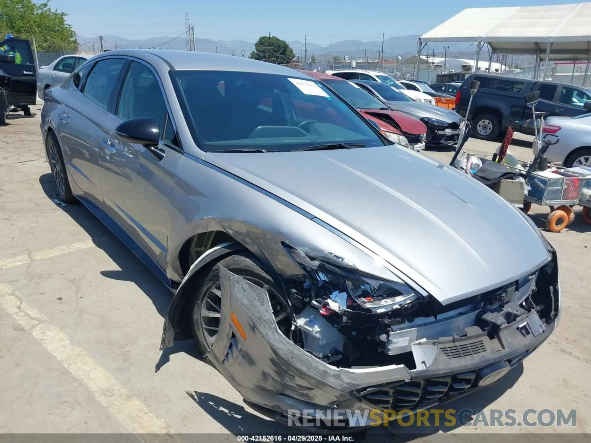 1 Фотография поврежденного автомобиля 5NPEJ4J29LH019387 HYUNDAI SONATA 2020