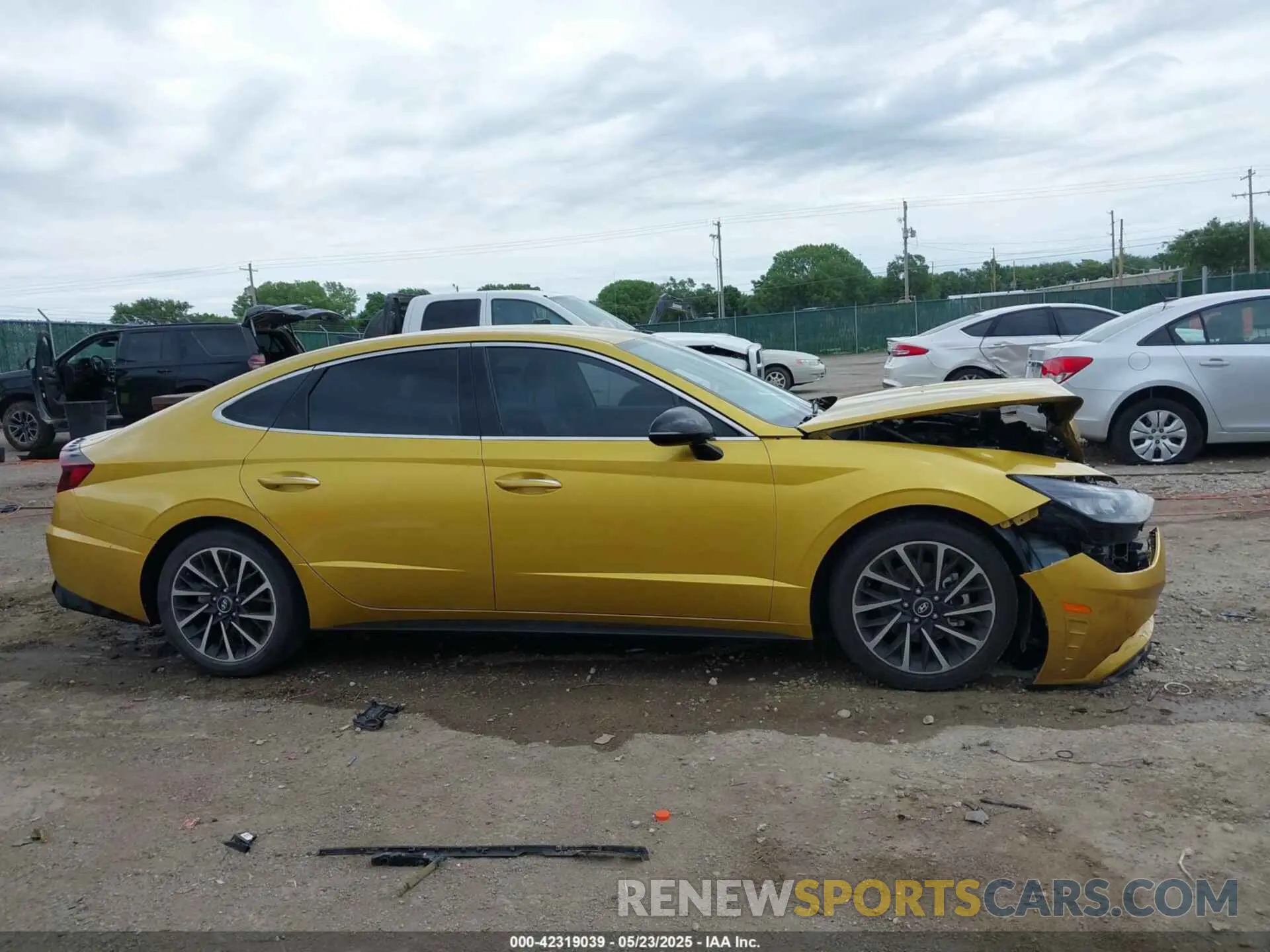13 Photograph of a damaged car 5NPEJ4J2XLH034853 HYUNDAI SONATA 2020