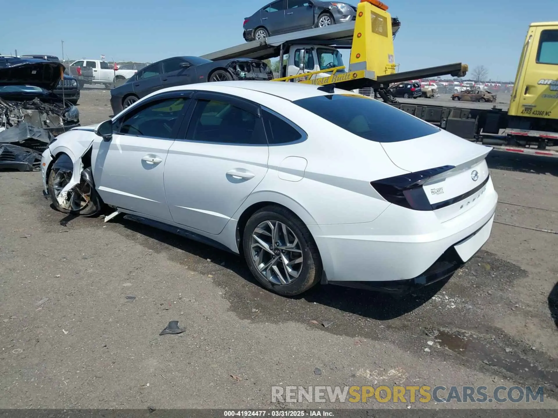 3 Фотография поврежденного автомобиля 5NPEL4JA5LH061797 HYUNDAI SONATA 2020