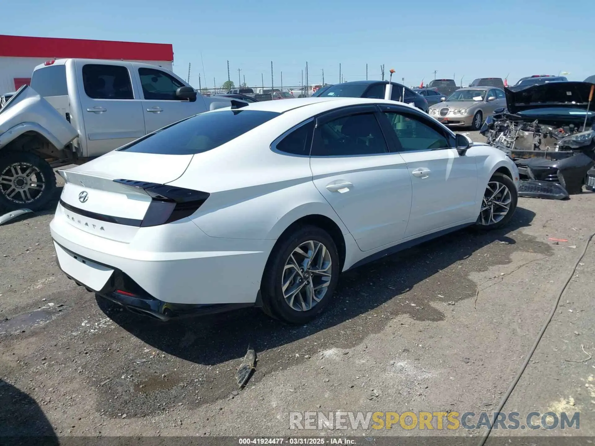 4 Фотография поврежденного автомобиля 5NPEL4JA5LH061797 HYUNDAI SONATA 2020