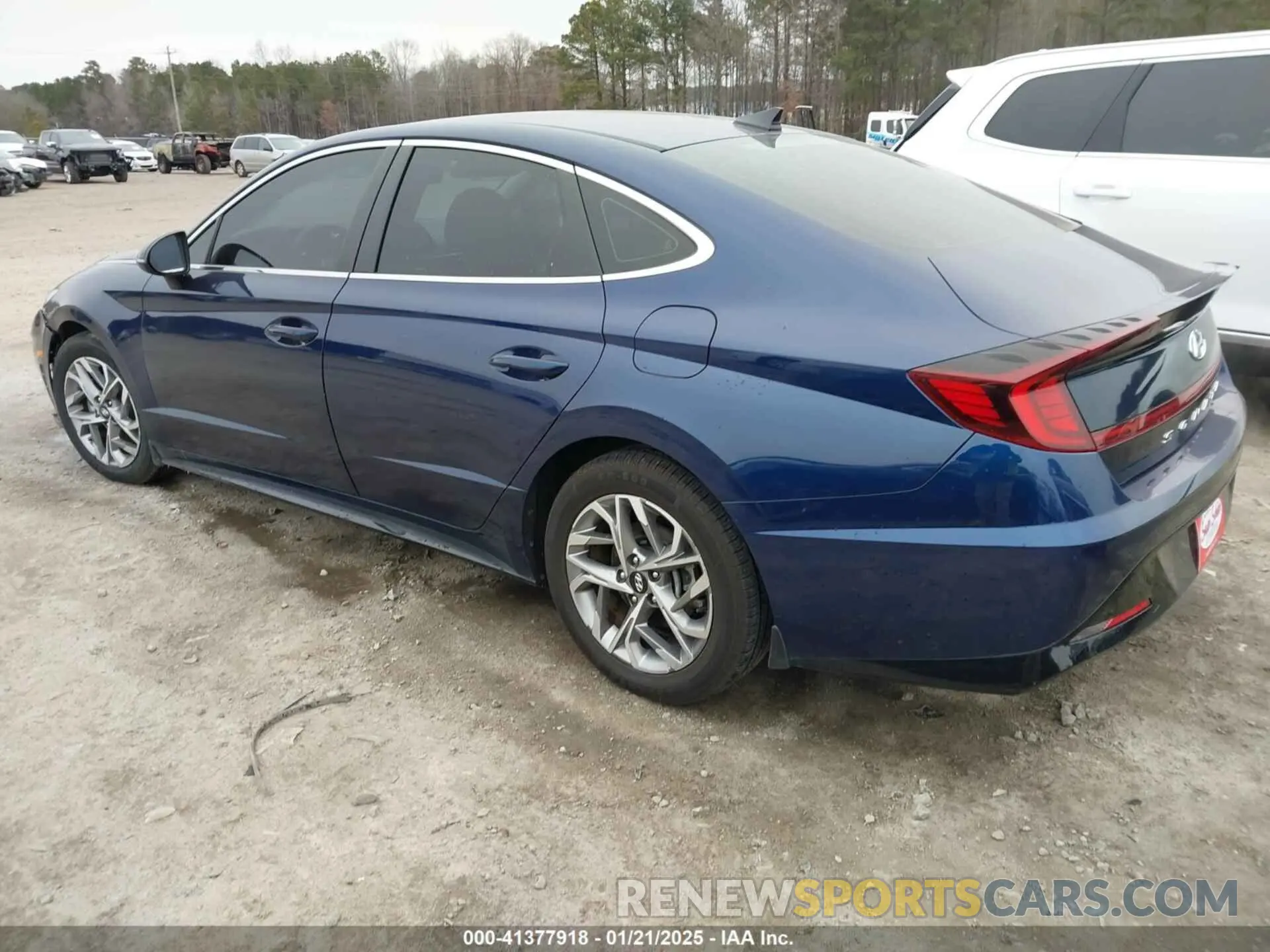 3 Photograph of a damaged car 5NPEL4JA8LH054780 HYUNDAI SONATA 2020