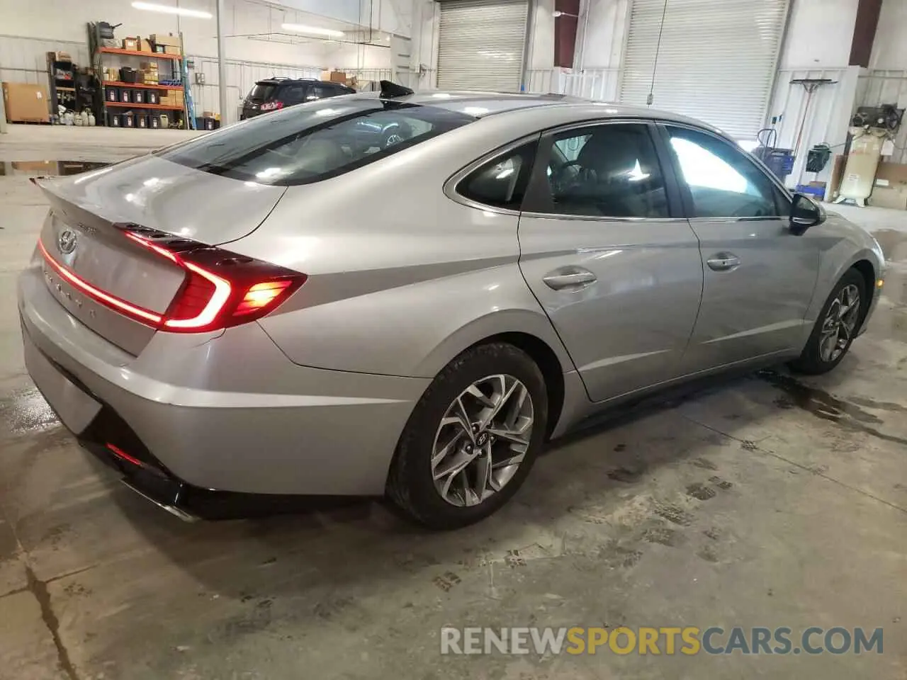 3 Photograph of a damaged car 5NPEL4JA9LH052522 HYUNDAI SONATA 2020