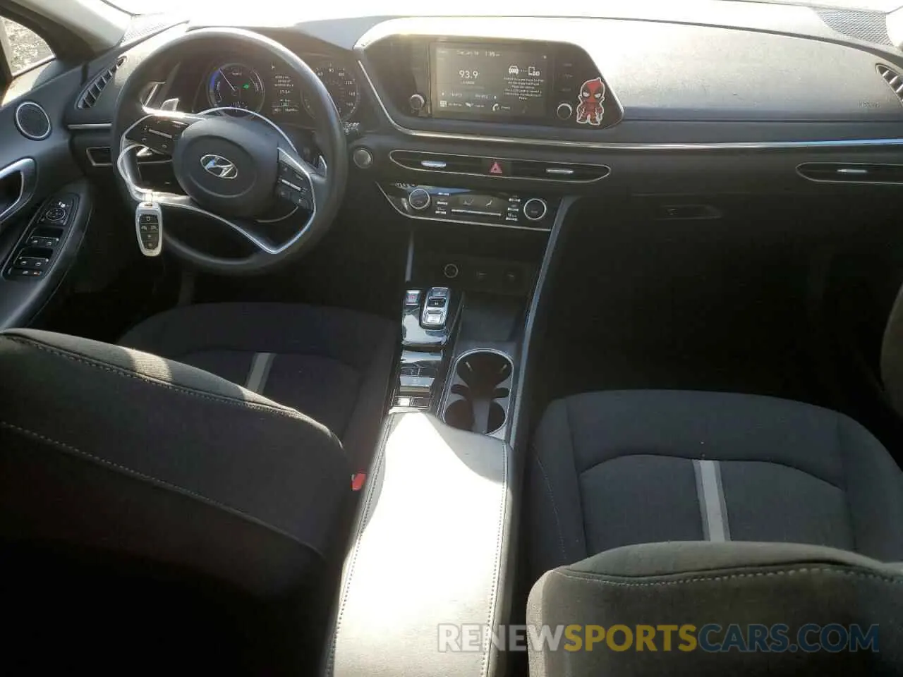 8 Photograph of a damaged car KMHL24JJ4LA015911 HYUNDAI SONATA 2020