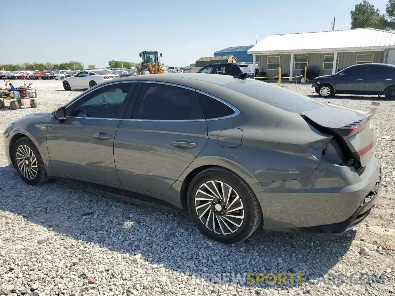 2 Photograph of a damaged car KMHL34JJ3LA010003 HYUNDAI SONATA 2020