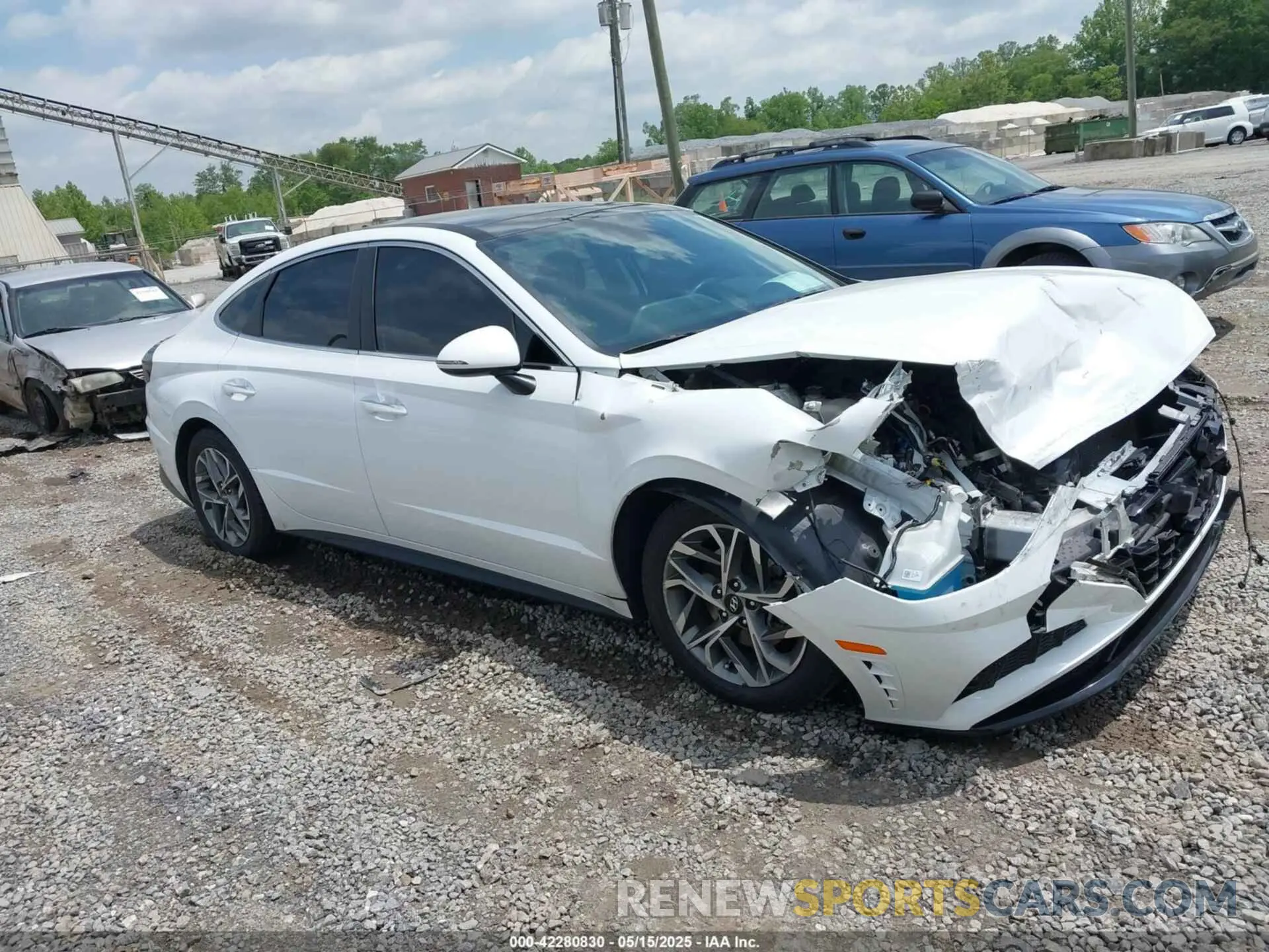 1 Photograph of a damaged car 5NPEF4JA4MH117141 HYUNDAI SONATA 2021