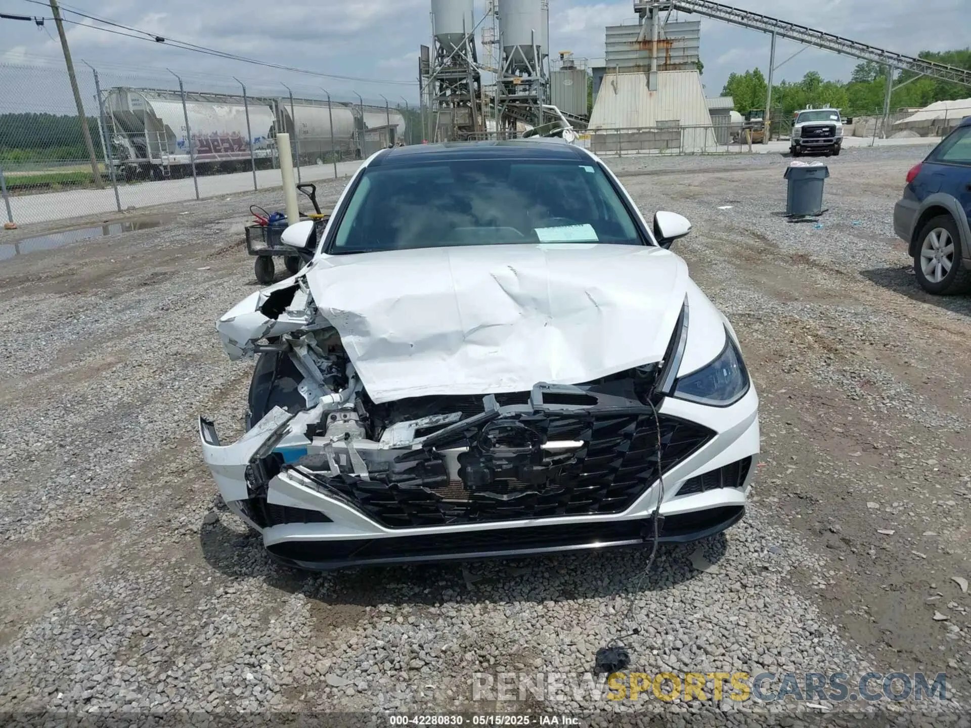 13 Photograph of a damaged car 5NPEF4JA4MH117141 HYUNDAI SONATA 2021