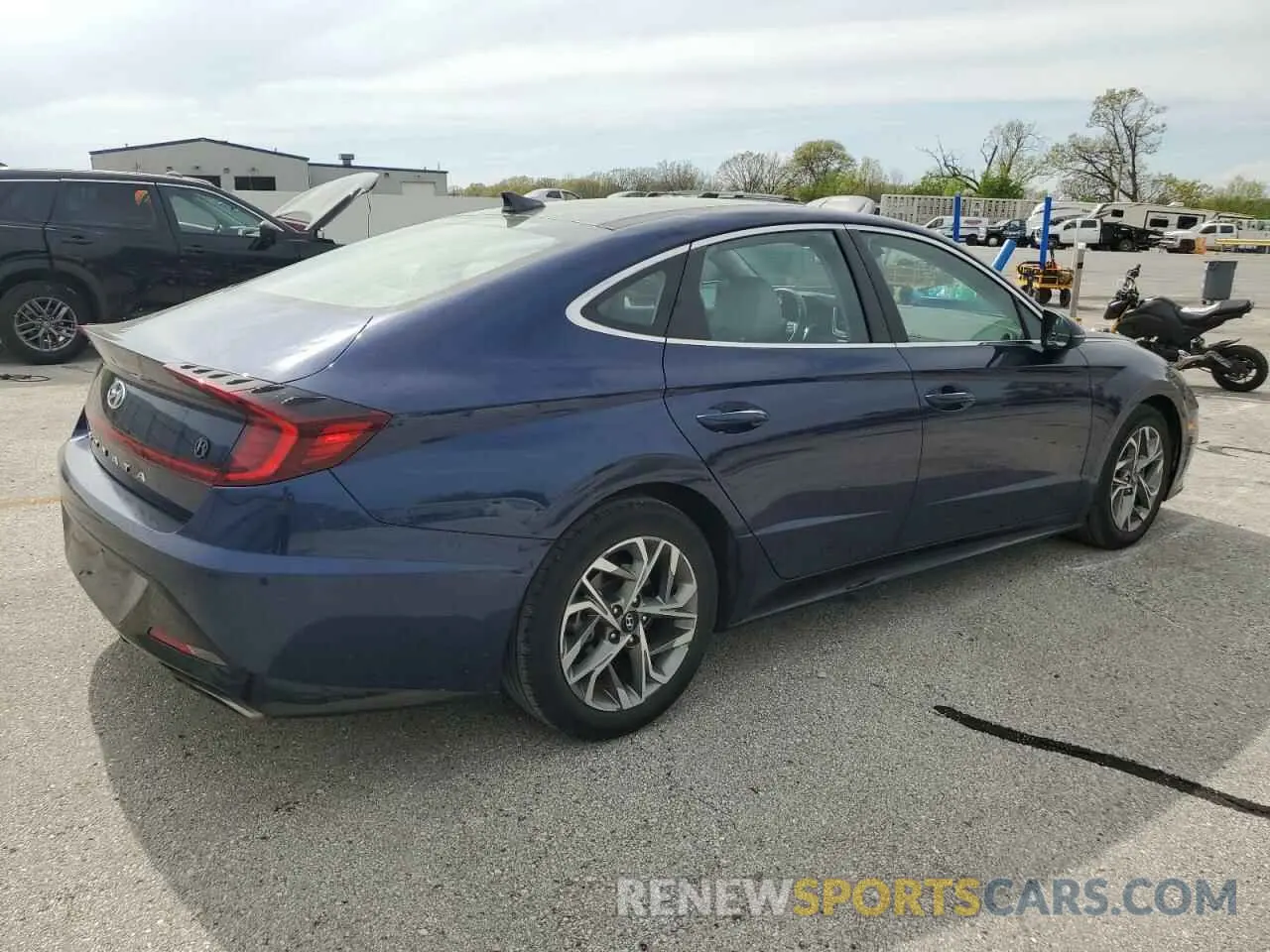 3 Photograph of a damaged car 5NPEF4JA4MH118919 HYUNDAI SONATA 2021