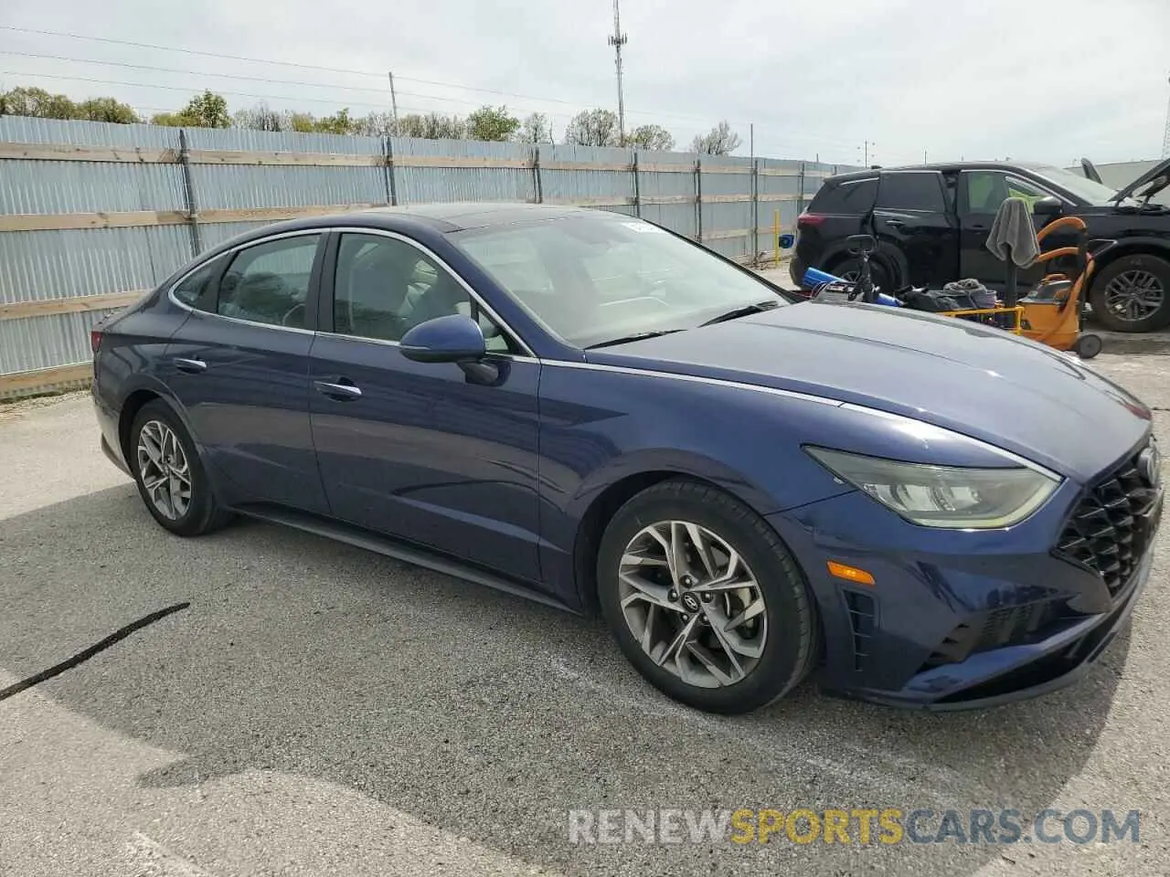 4 Photograph of a damaged car 5NPEF4JA4MH118919 HYUNDAI SONATA 2021