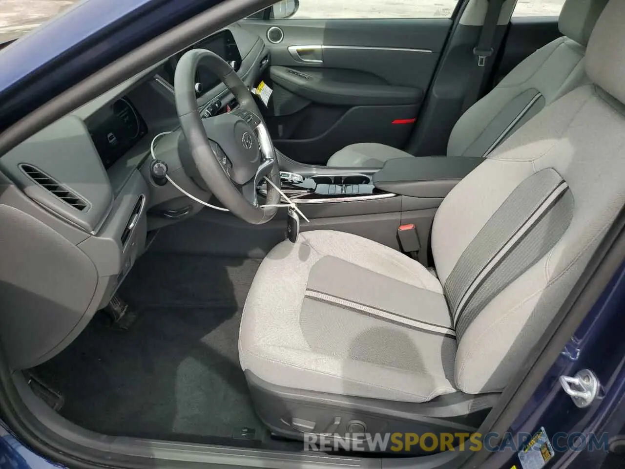 7 Photograph of a damaged car 5NPEF4JA4MH118919 HYUNDAI SONATA 2021