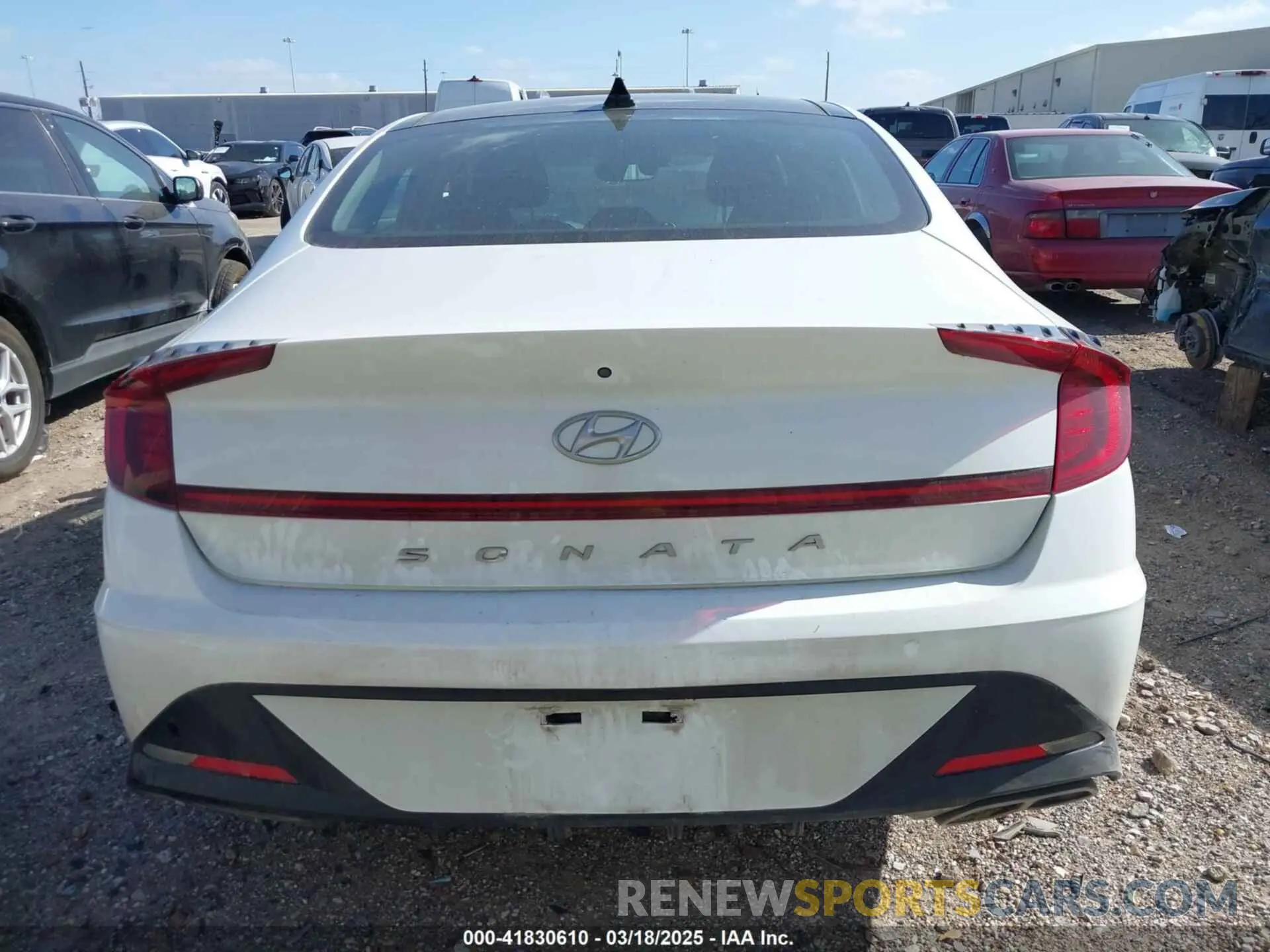 16 Photograph of a damaged car 5NPEF4JA5MH123238 HYUNDAI SONATA 2021