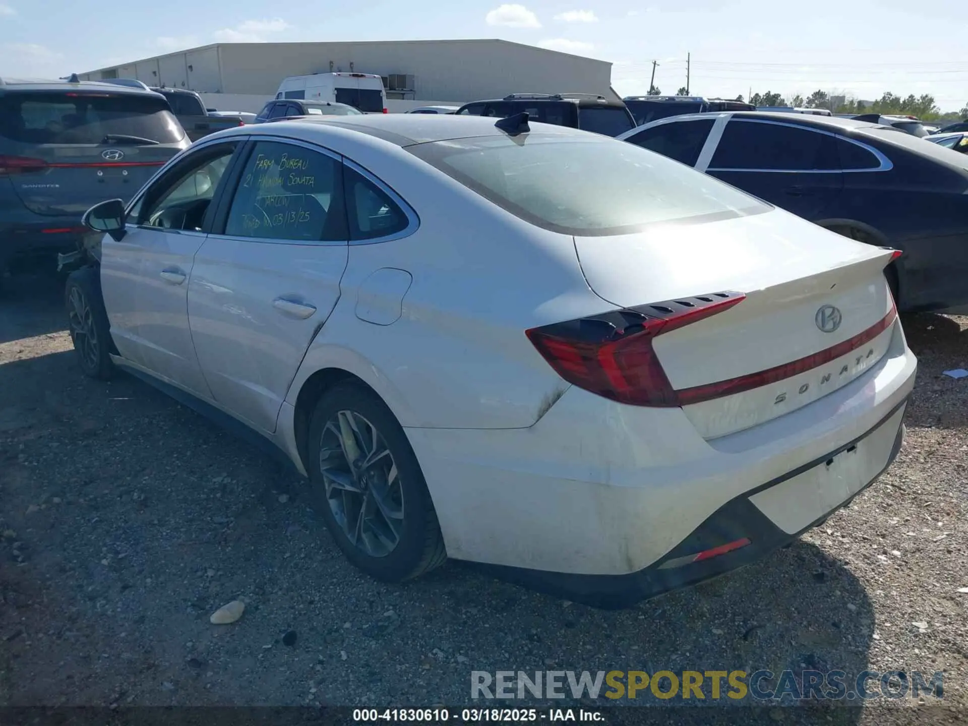 3 Photograph of a damaged car 5NPEF4JA5MH123238 HYUNDAI SONATA 2021