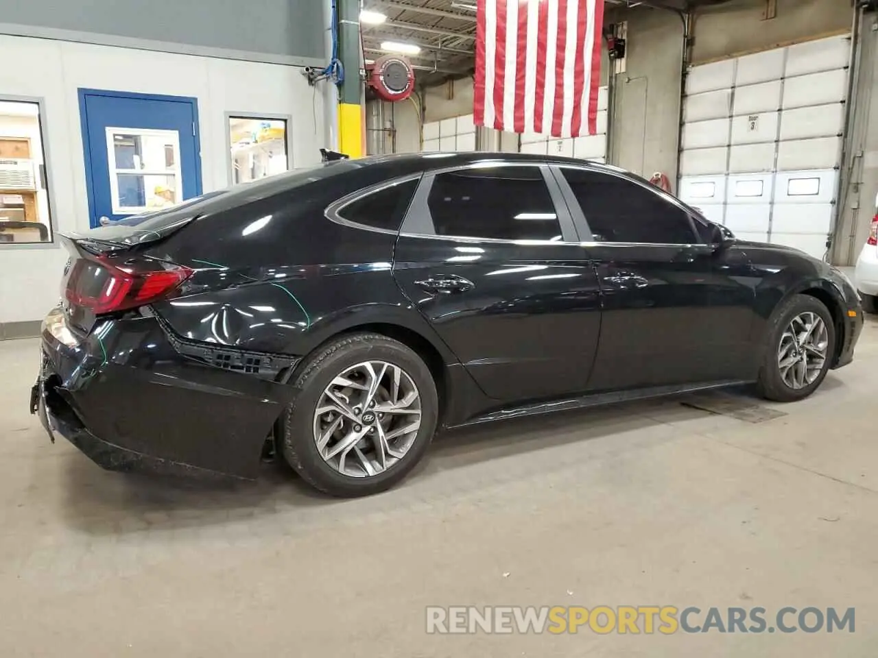 3 Photograph of a damaged car 5NPEF4JA6MH102415 HYUNDAI SONATA 2021