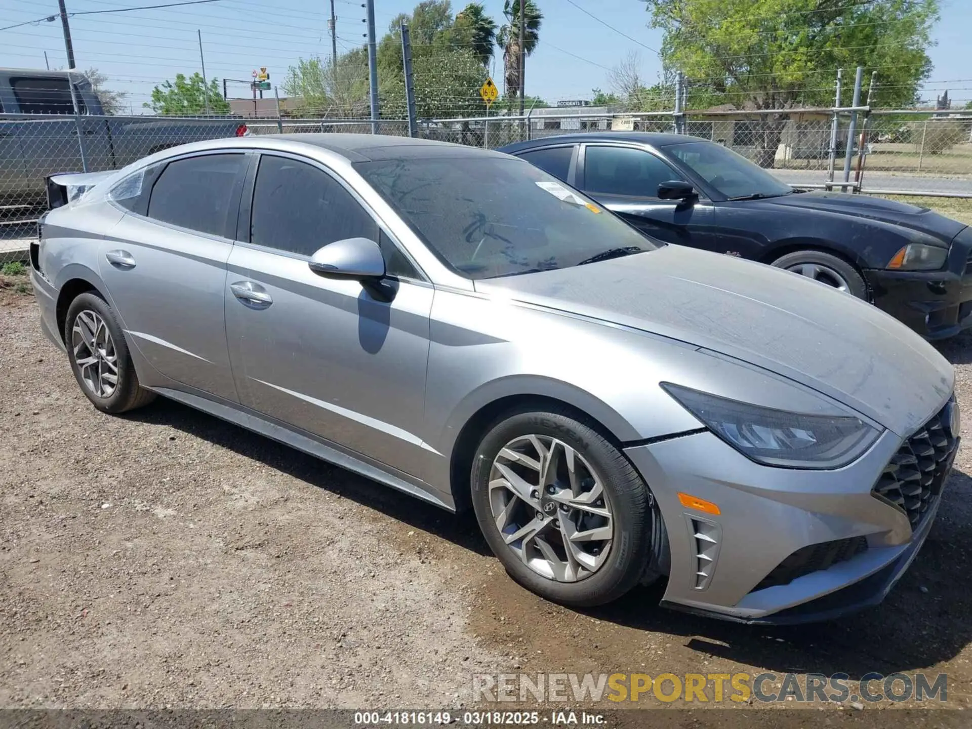 1 Photograph of a damaged car 5NPEF4JA6MH120705 HYUNDAI SONATA 2021