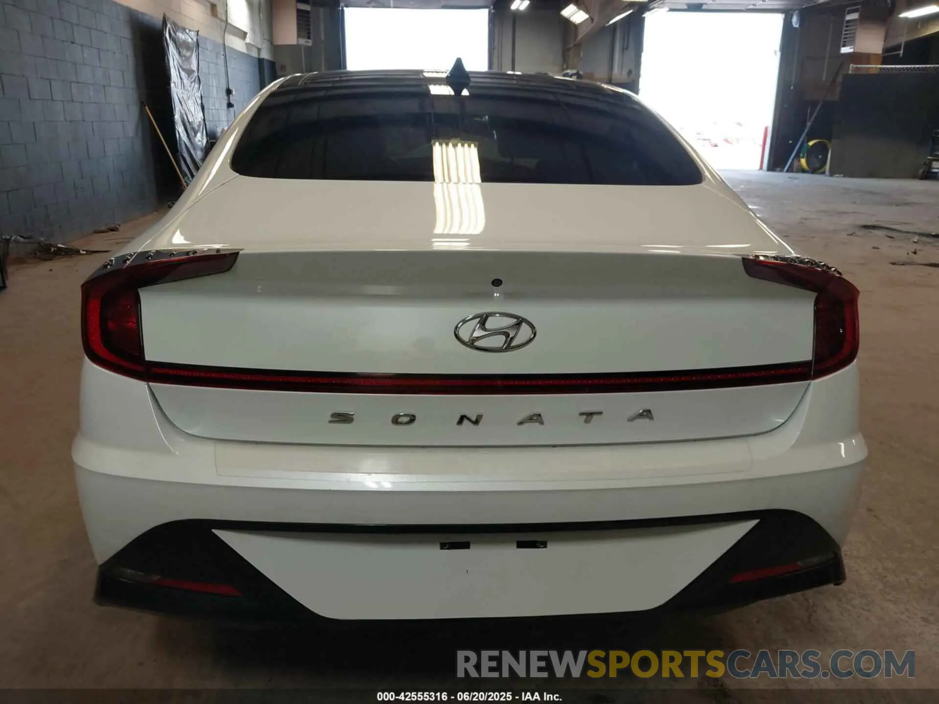 17 Фотография поврежденного автомобиля 5NPEF4JA7MH098827 HYUNDAI SONATA 2021