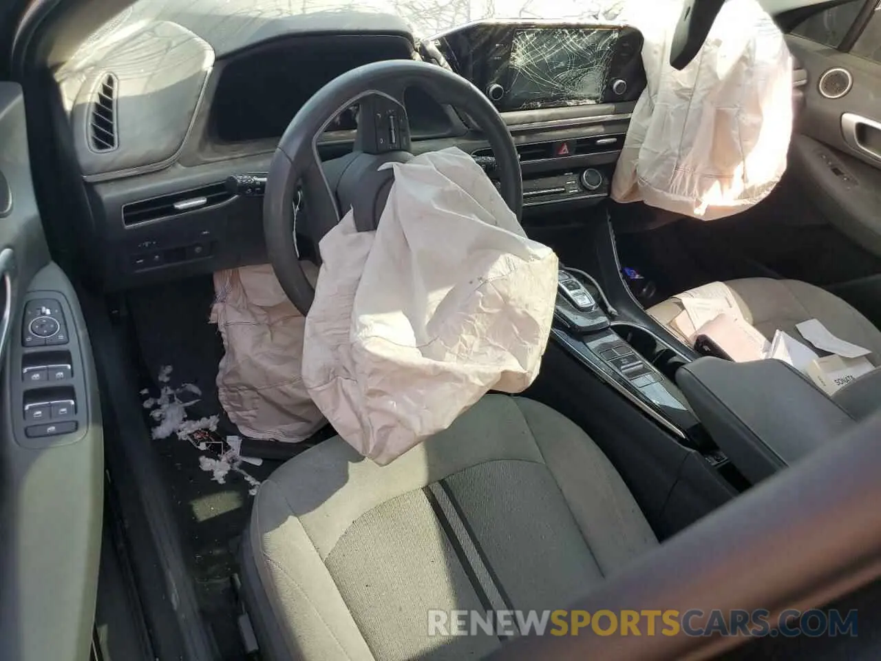 8 Photograph of a damaged car 5NPEF4JA7MH103010 HYUNDAI SONATA 2021