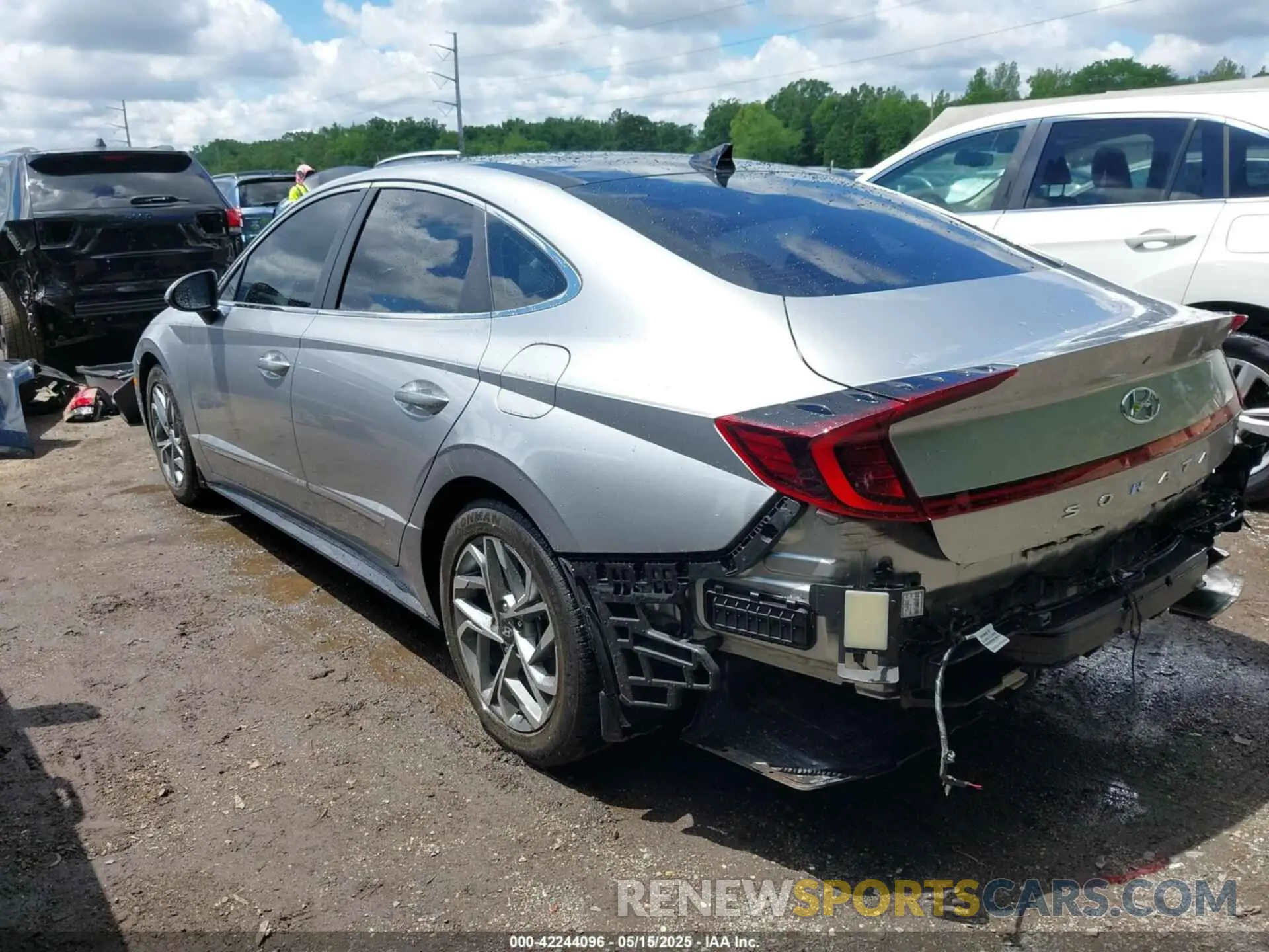 3 Photograph of a damaged car 5NPEF4JA8MH125663 HYUNDAI SONATA 2021