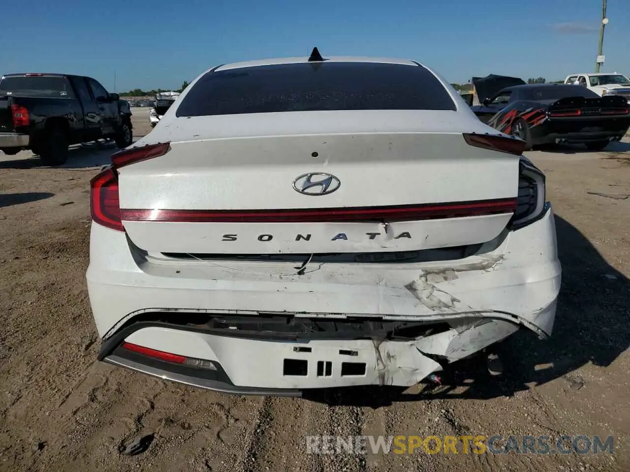 6 Photograph of a damaged car 5NPEG4JA0MH077332 HYUNDAI SONATA 2021