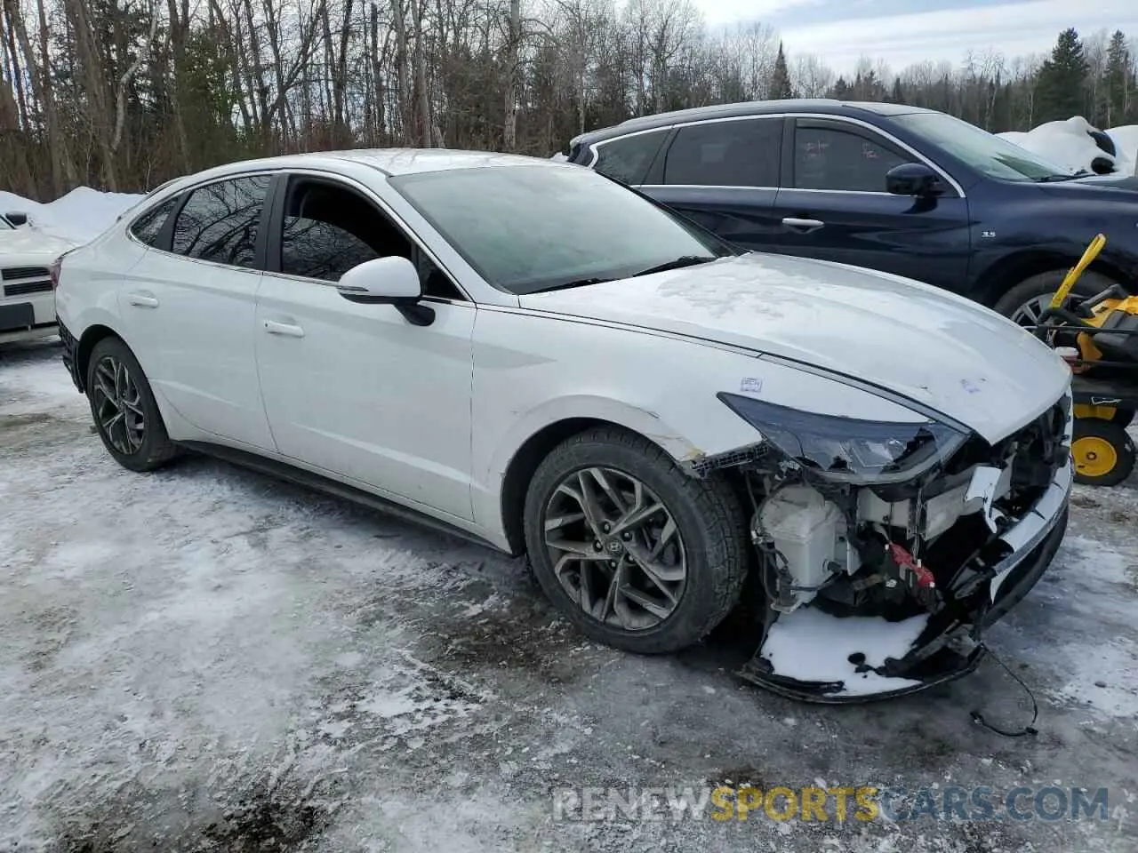 4 Photograph of a damaged car 5NPEG4JA1MH119667 HYUNDAI SONATA 2021