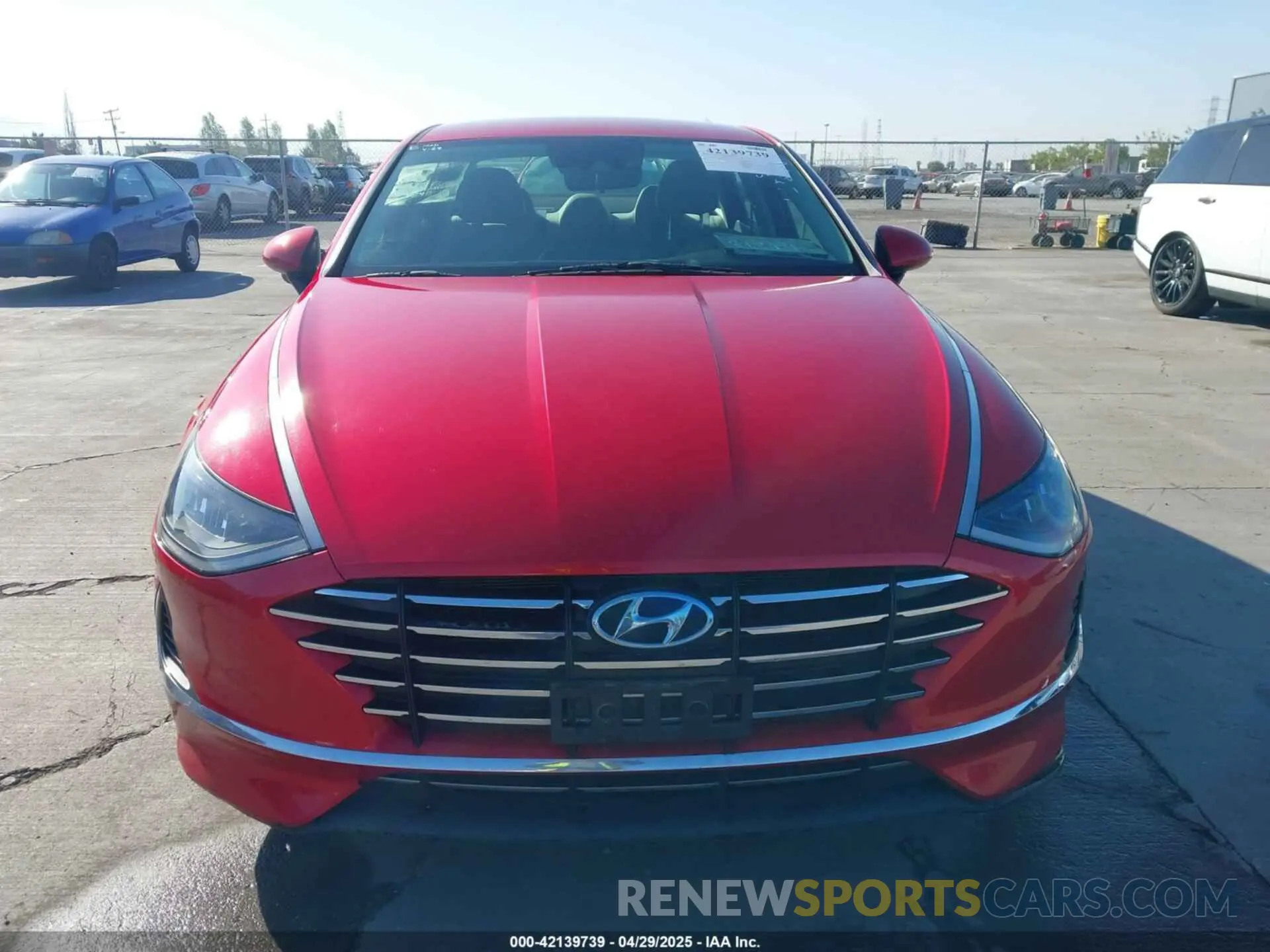 12 Photograph of a damaged car 5NPEG4JA2MH081009 HYUNDAI SONATA 2021