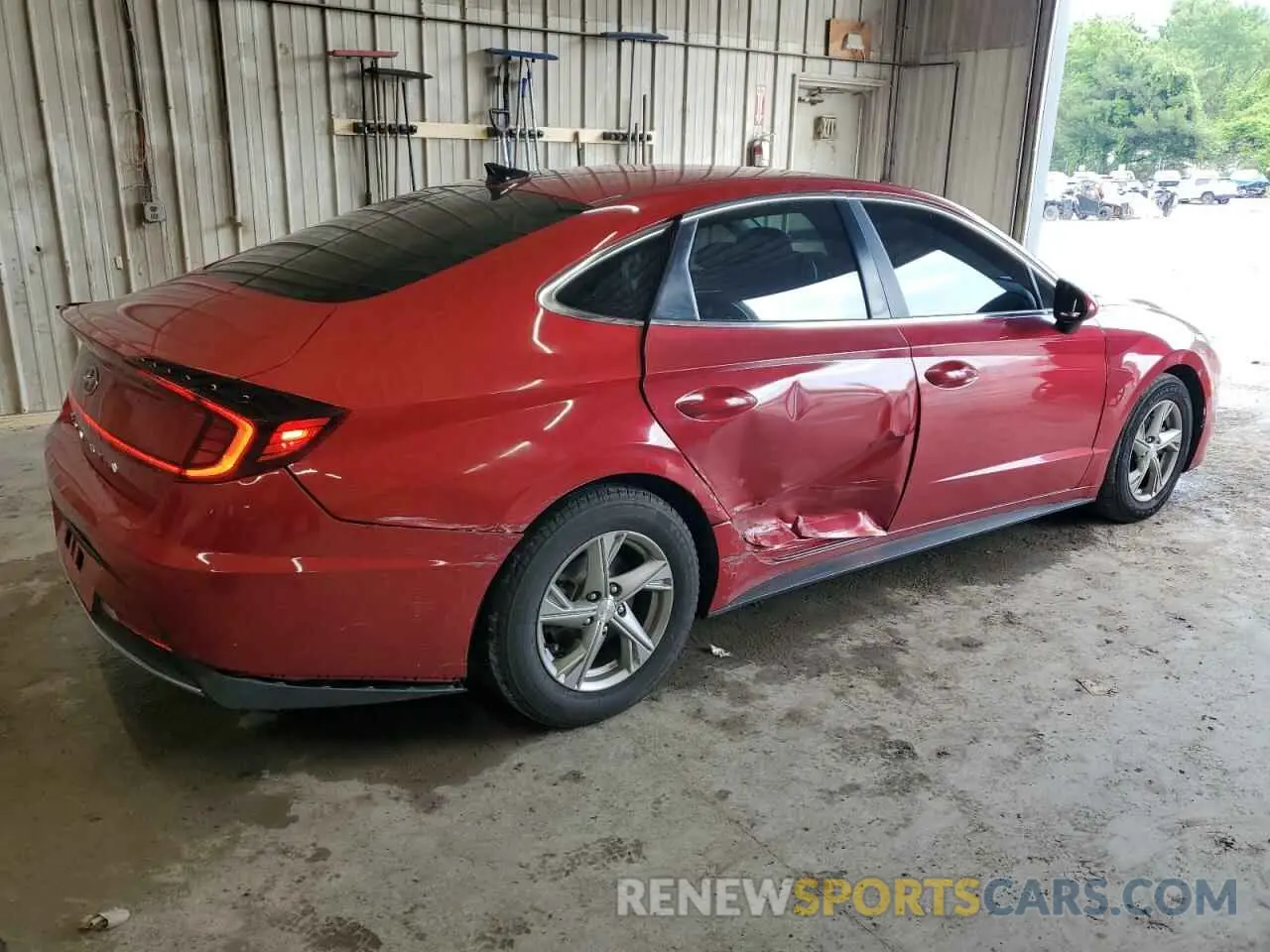 3 Photograph of a damaged car 5NPEG4JA4MH070254 HYUNDAI SONATA 2021