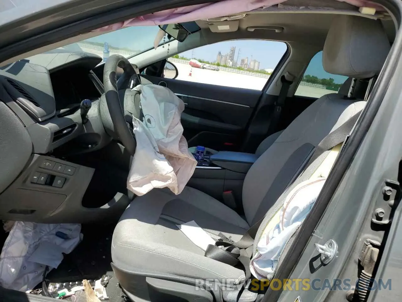 7 Photograph of a damaged car 5NPEG4JA4MH074577 HYUNDAI SONATA 2021