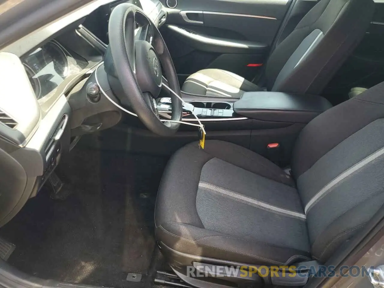 7 Photograph of a damaged car 5NPEG4JA4MH105245 HYUNDAI SONATA 2021