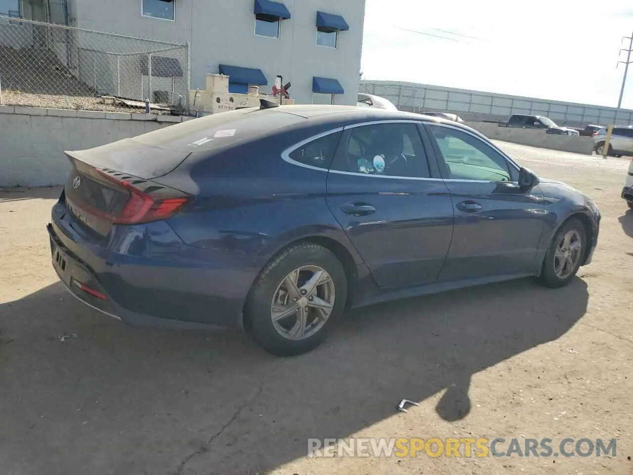 3 Photograph of a damaged car 5NPEG4JA5MH116402 HYUNDAI SONATA 2021