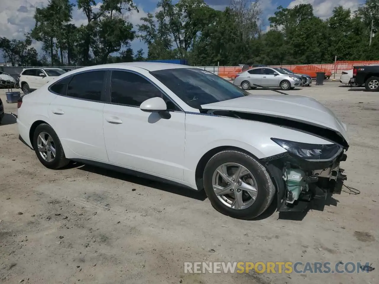 4 Photograph of a damaged car 5NPEG4JA6MH071566 HYUNDAI SONATA 2021