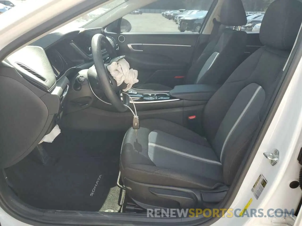 7 Photograph of a damaged car 5NPEG4JA6MH071566 HYUNDAI SONATA 2021