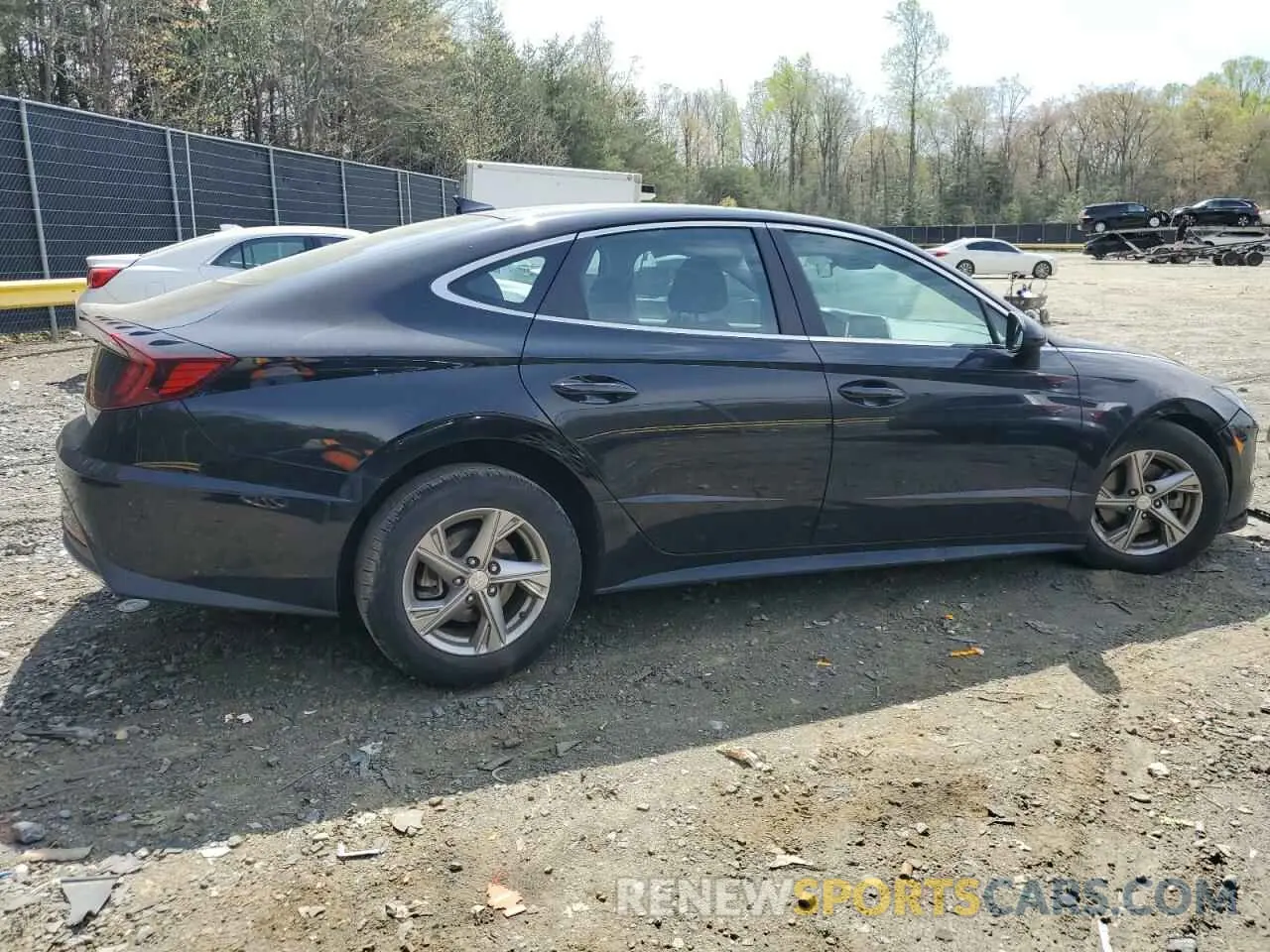 3 Photograph of a damaged car 5NPEG4JA8MH074369 HYUNDAI SONATA 2021
