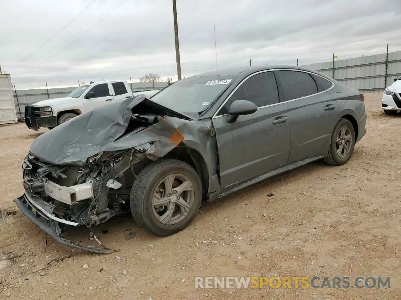 1 Photograph of a damaged car 5NPEG4JA8MH127491 HYUNDAI SONATA 2021