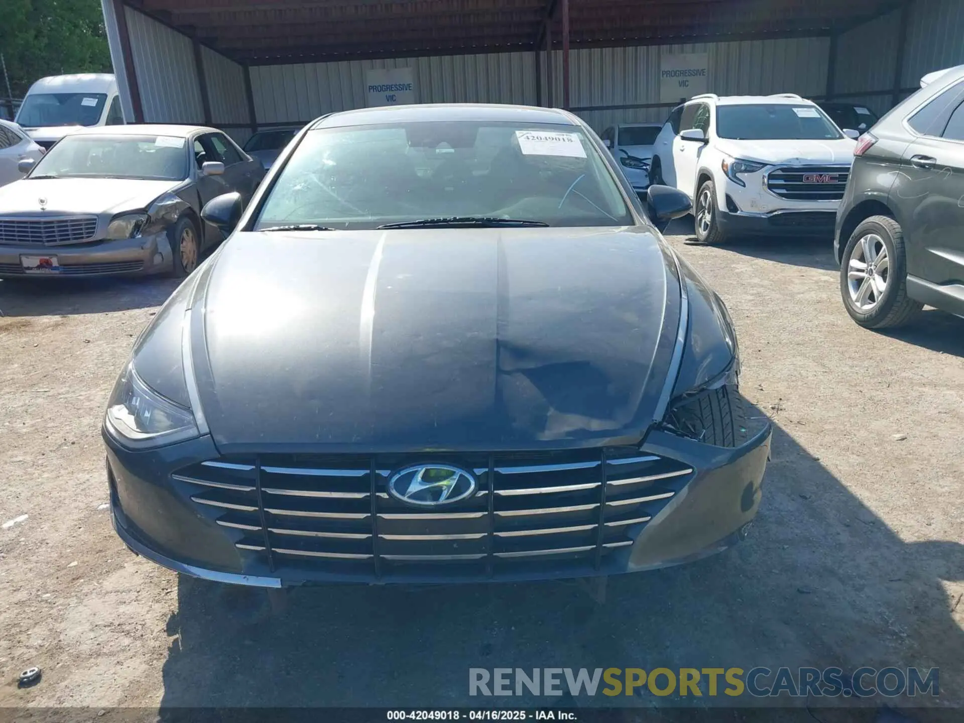 12 Photograph of a damaged car 5NPEG4JA9MH113342 HYUNDAI SONATA 2021