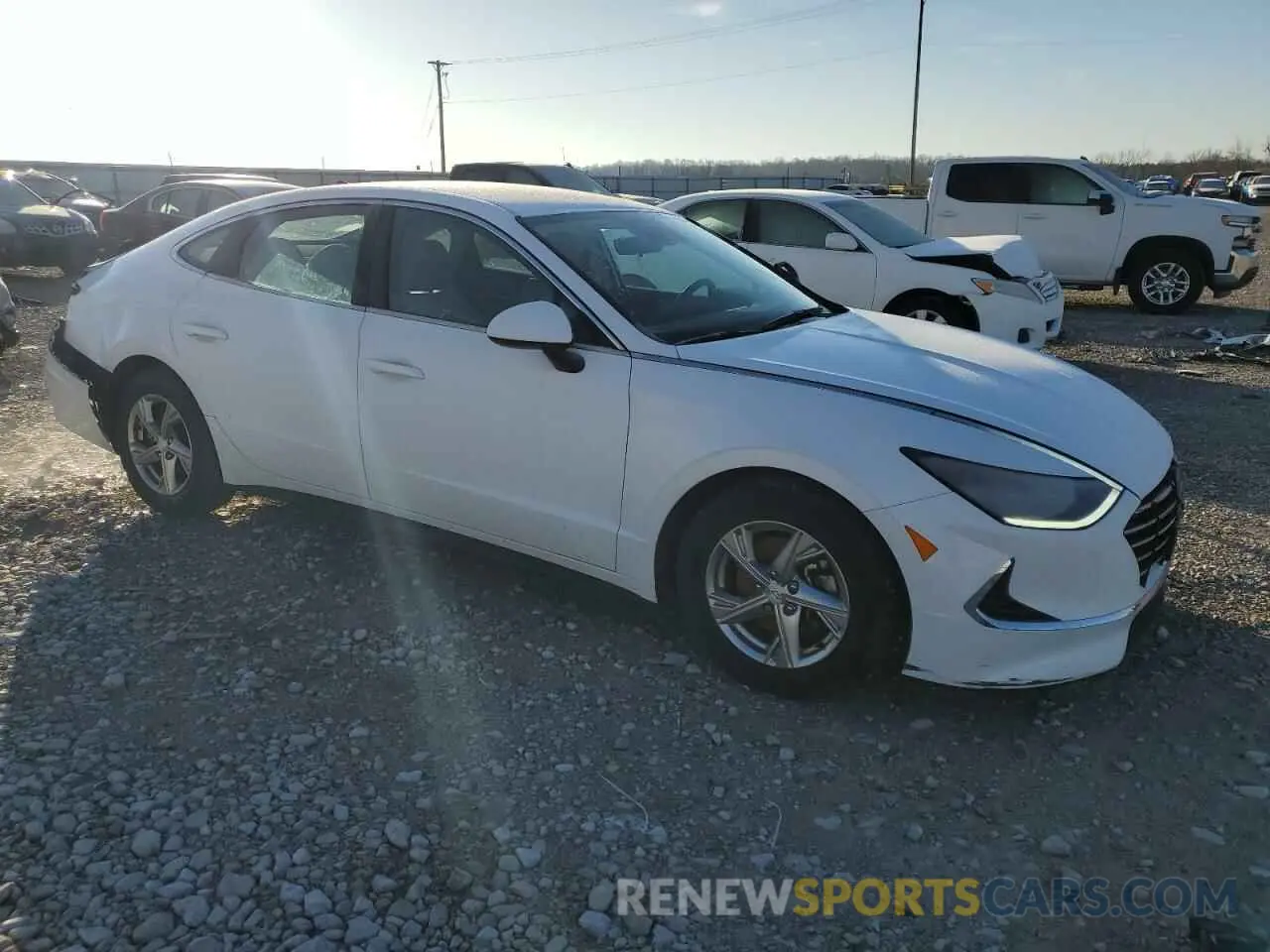 4 Photograph of a damaged car 5NPEG4JAXMH093313 HYUNDAI SONATA 2021