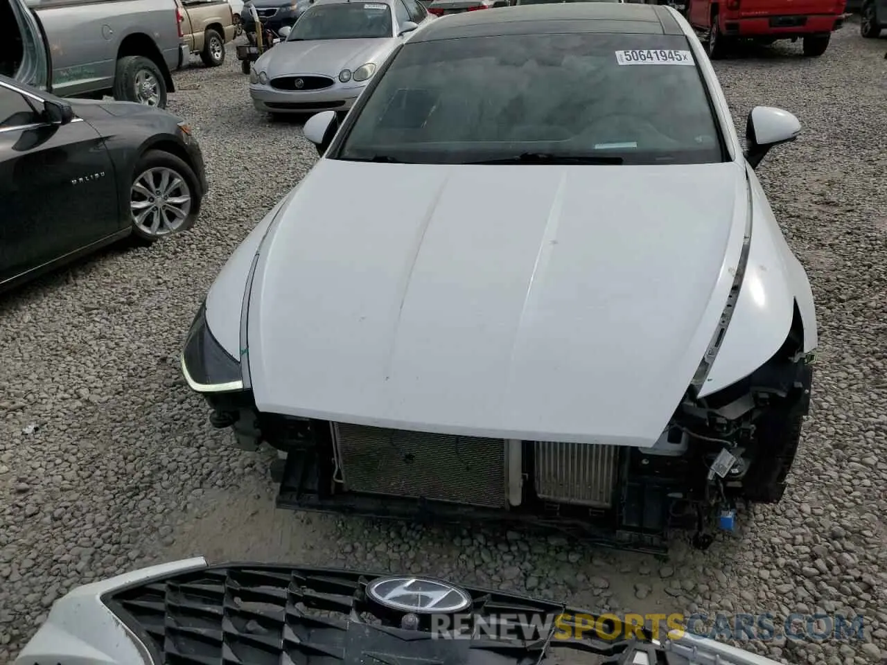 5 Photograph of a damaged car 5NPEH4J20MH075327 HYUNDAI SONATA 2021
