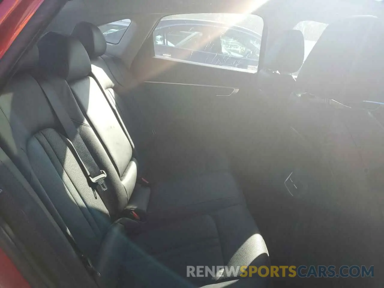 10 Photograph of a damaged car 5NPEH4J22MH086071 HYUNDAI SONATA 2021