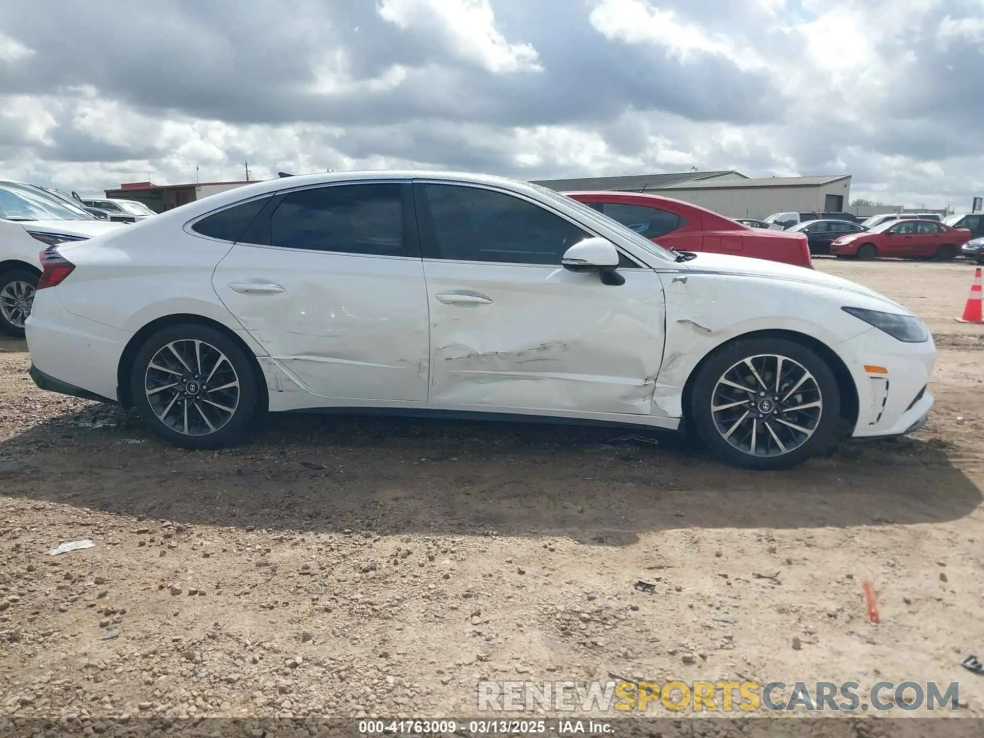 13 Photograph of a damaged car 5NPEH4J22MH108148 HYUNDAI SONATA 2021