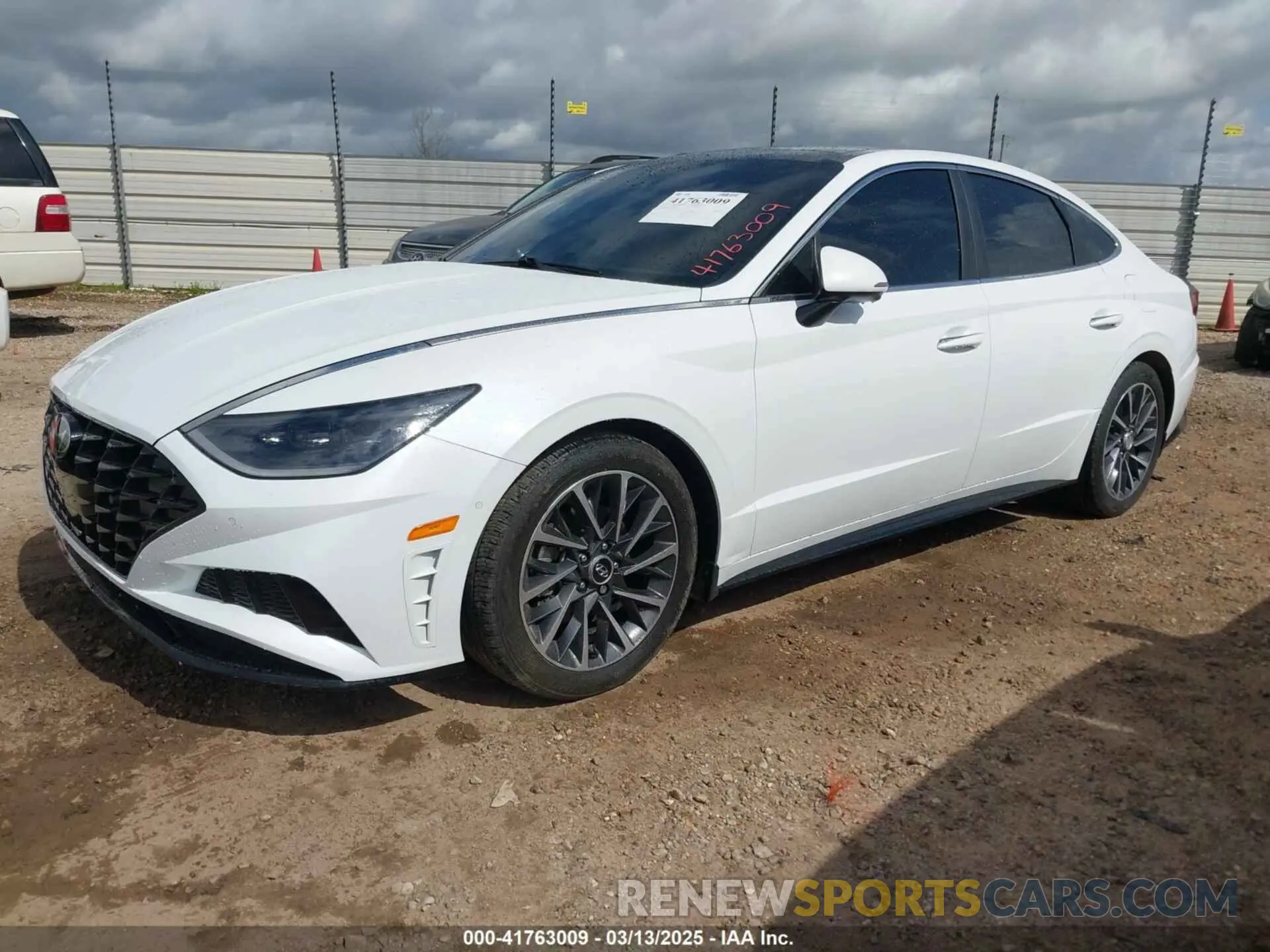 2 Photograph of a damaged car 5NPEH4J22MH108148 HYUNDAI SONATA 2021