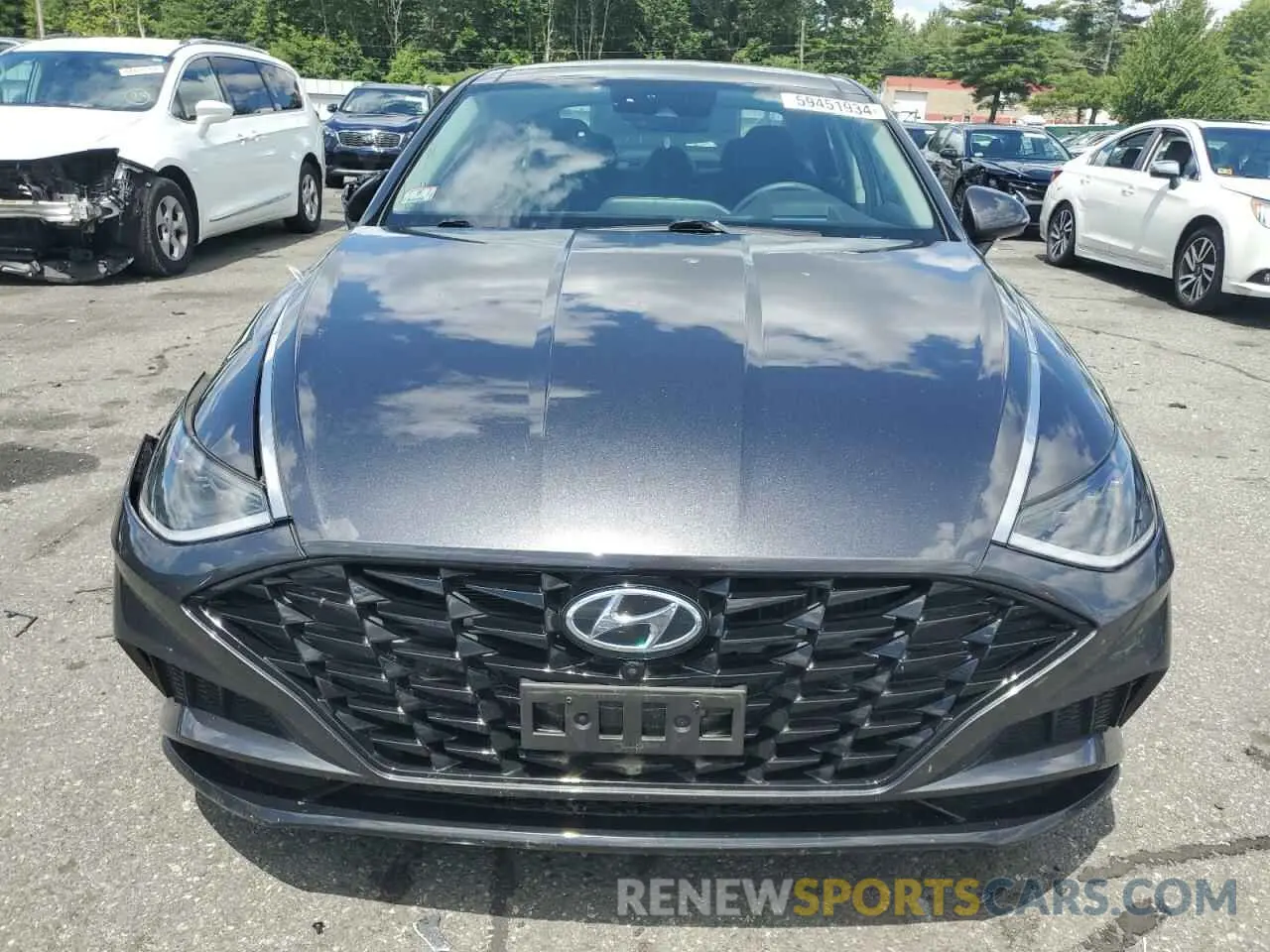 5 Photograph of a damaged car 5NPEH4J24MH072558 HYUNDAI SONATA 2021