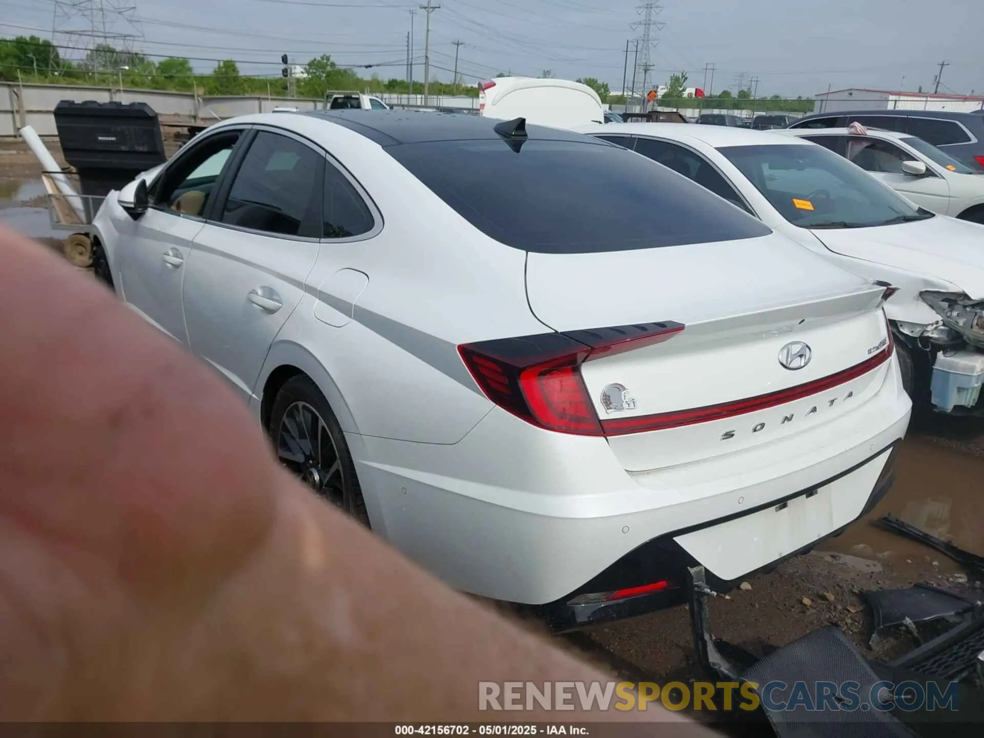 3 Photograph of a damaged car 5NPEH4J26MH102515 HYUNDAI SONATA 2021
