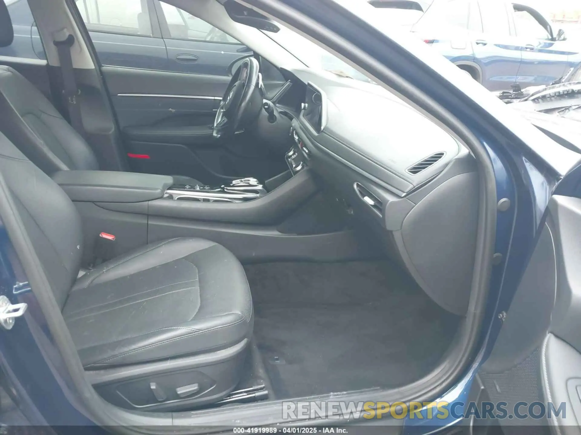 5 Photograph of a damaged car 5NPEH4J2XMH081765 HYUNDAI SONATA 2021