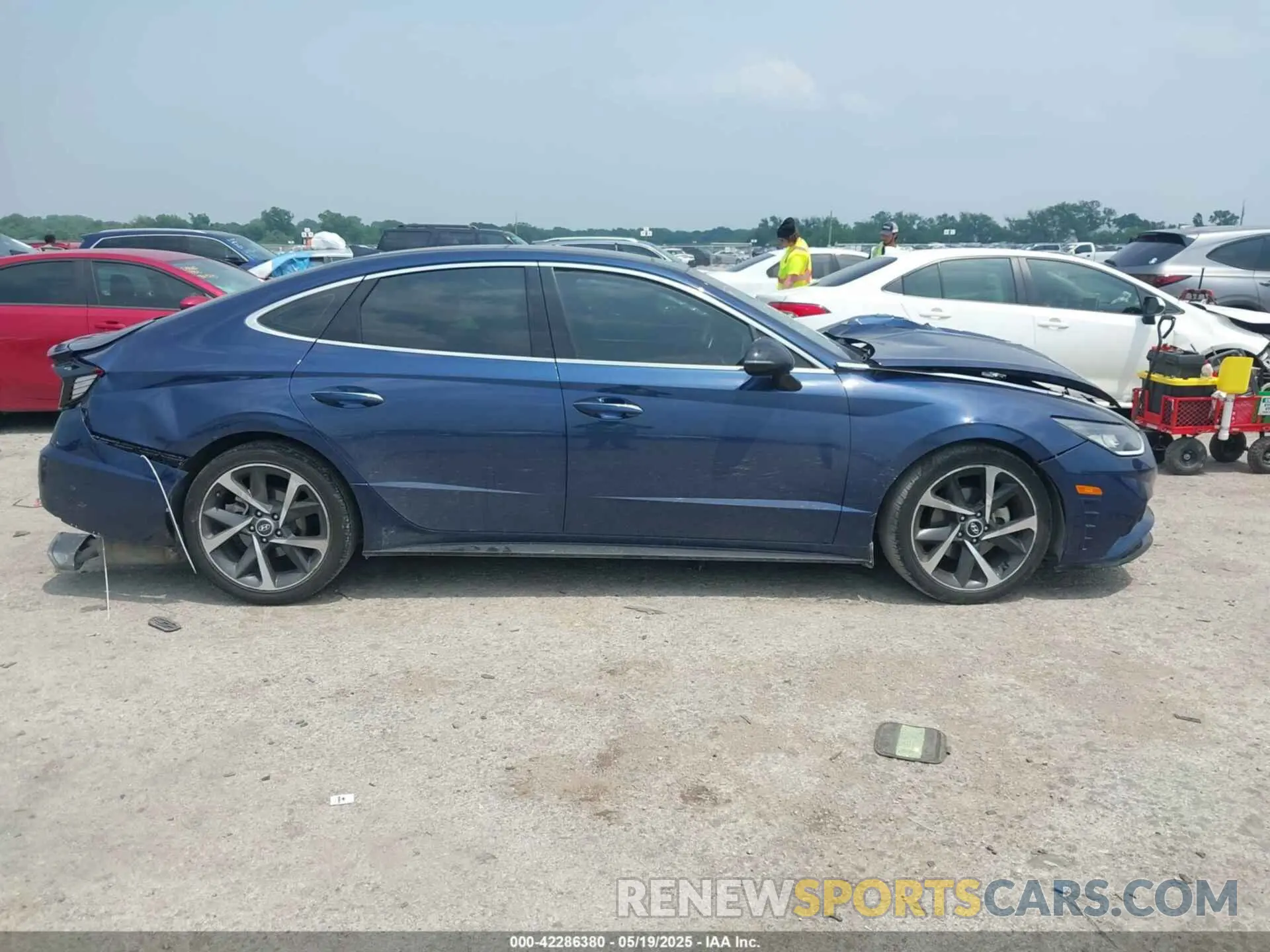 13 Фотография поврежденного автомобиля 5NPEJ4J25MH116457 HYUNDAI SONATA 2021