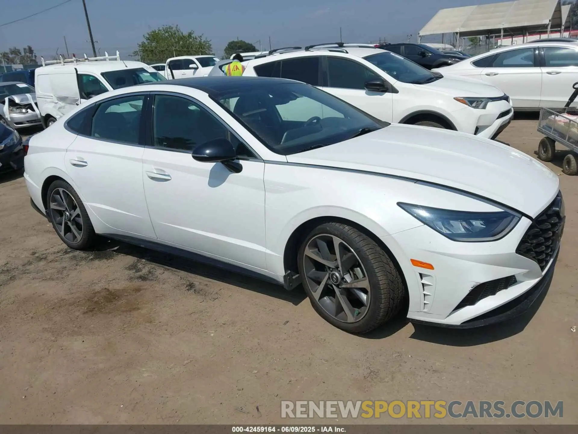 1 Photograph of a damaged car 5NPEJ4J26MH077006 HYUNDAI SONATA 2021