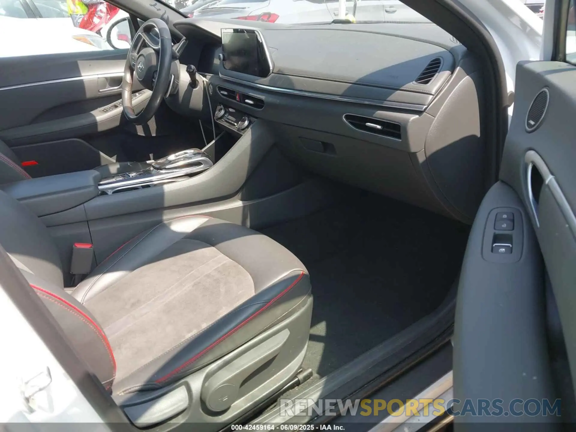 5 Photograph of a damaged car 5NPEJ4J26MH077006 HYUNDAI SONATA 2021