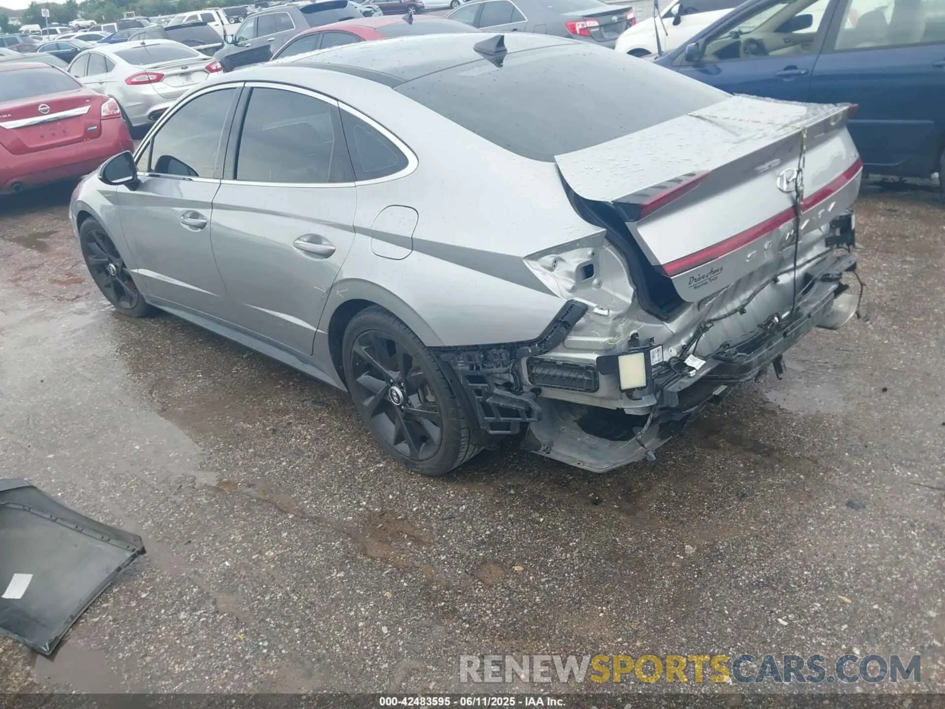 3 Photograph of a damaged car 5NPEJ4J26MH097028 HYUNDAI SONATA 2021