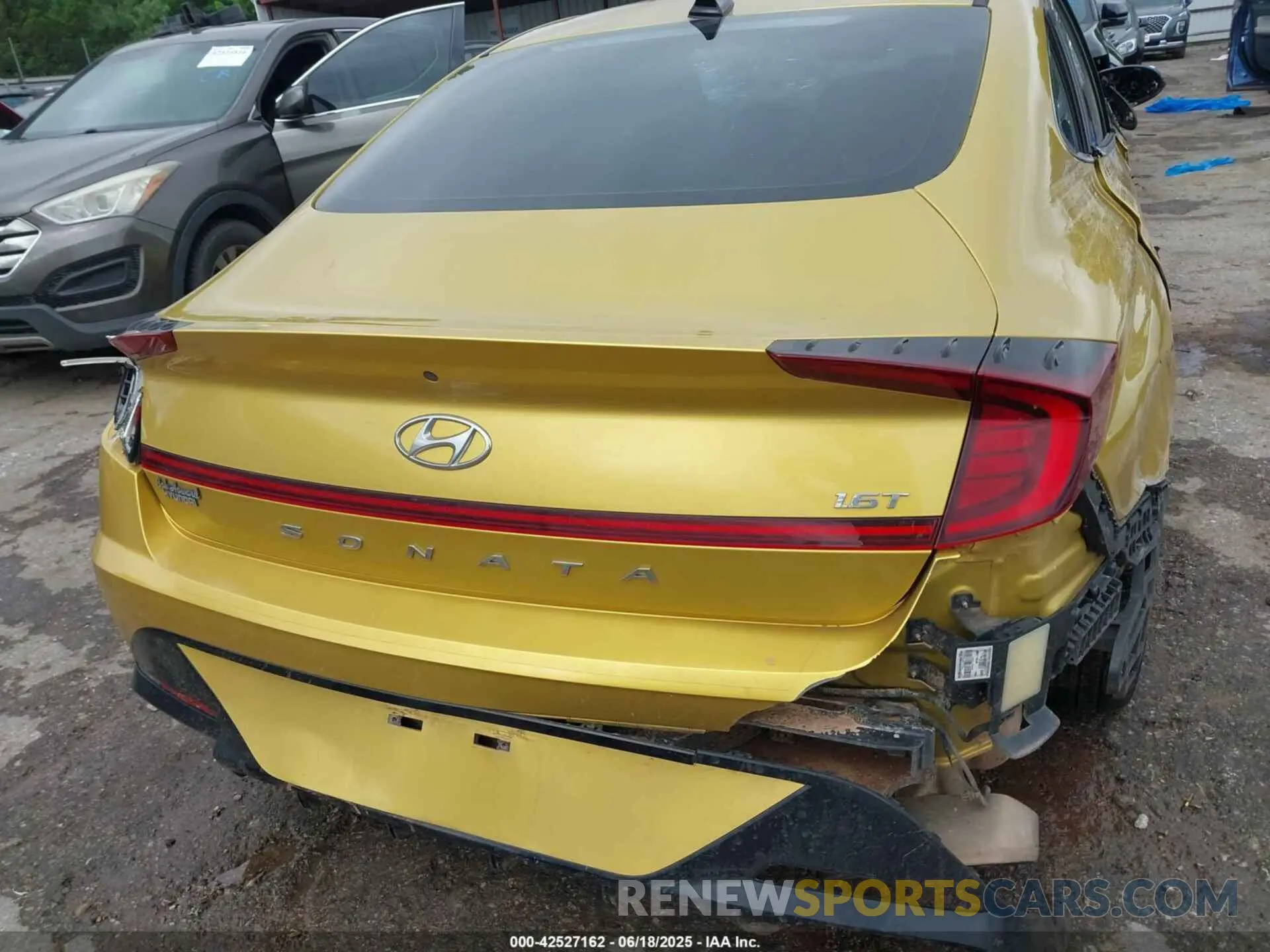 16 Photograph of a damaged car 5NPEJ4J27MH068847 HYUNDAI SONATA 2021