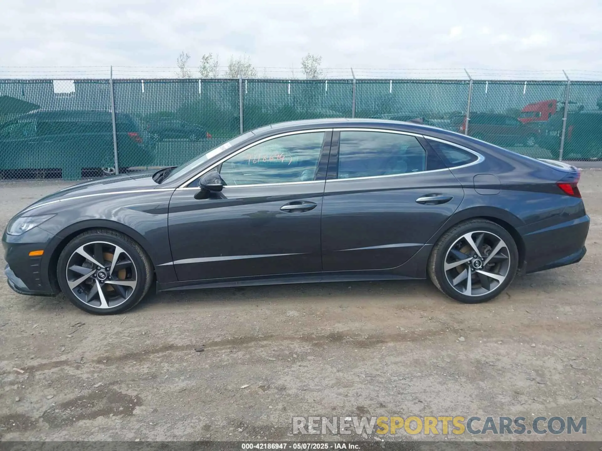 14 Фотография поврежденного автомобиля 5NPEJ4J27MH132434 HYUNDAI SONATA 2021