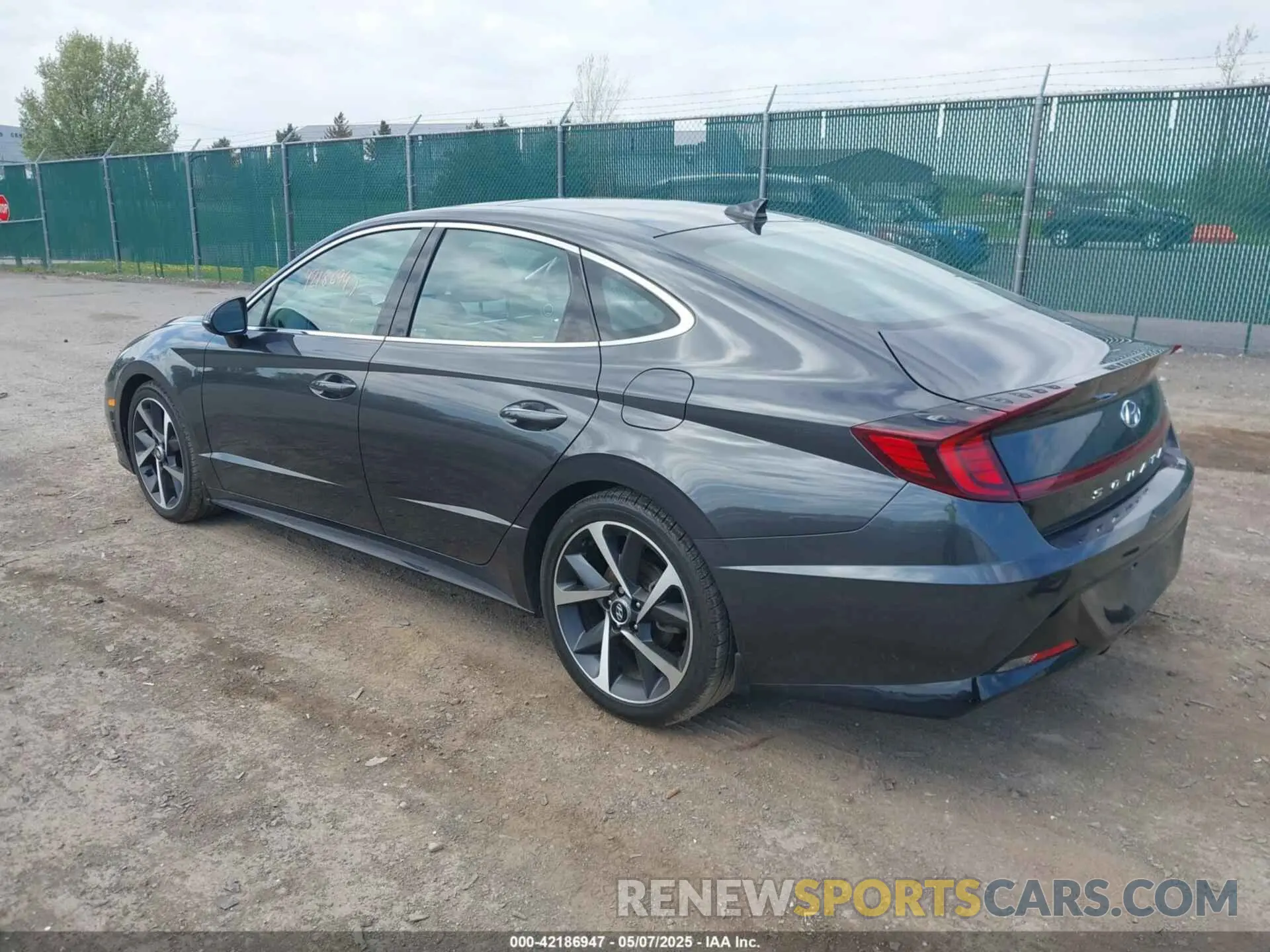 3 Фотография поврежденного автомобиля 5NPEJ4J27MH132434 HYUNDAI SONATA 2021