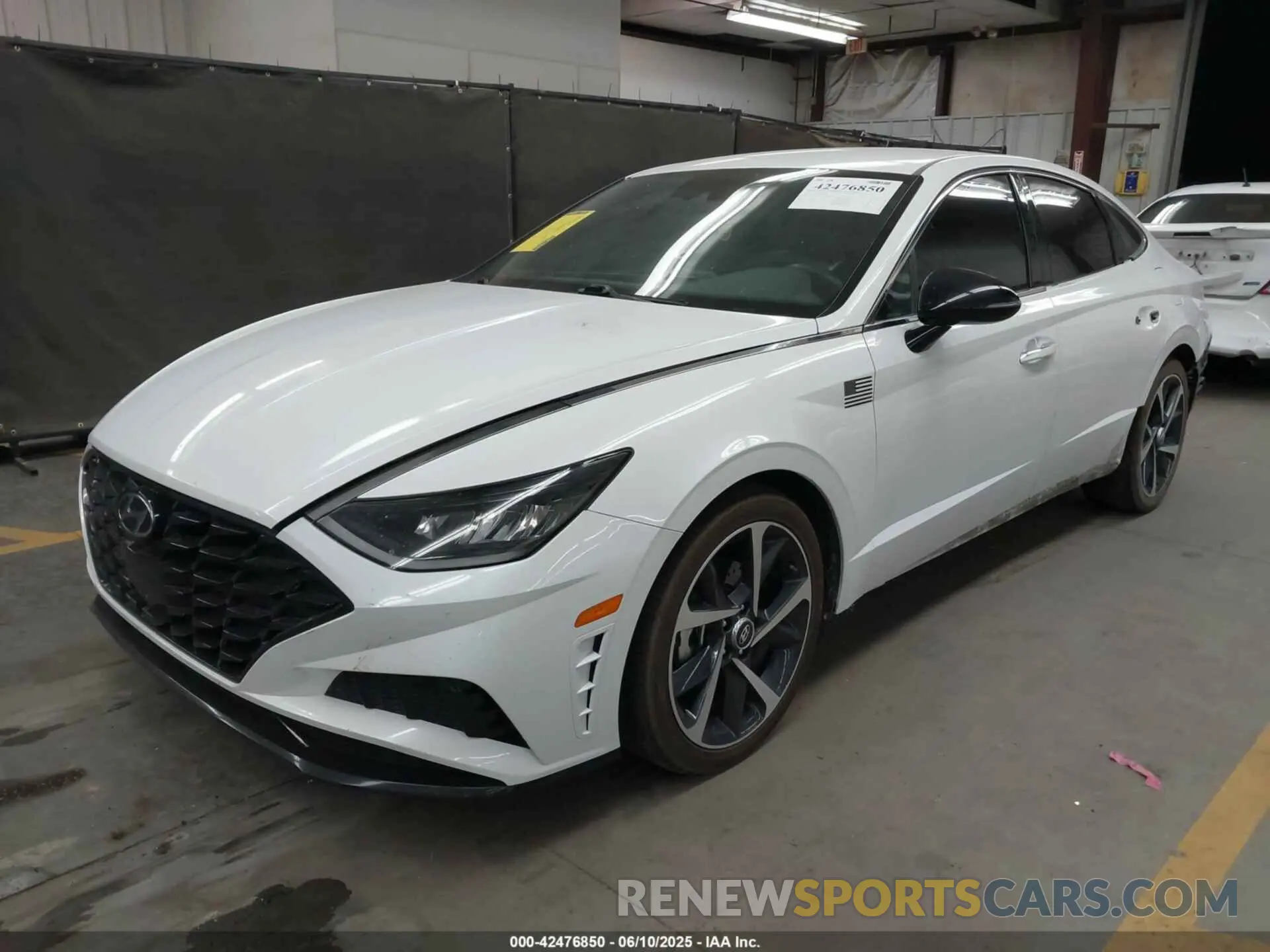 2 Photograph of a damaged car 5NPEJ4J2XMH124120 HYUNDAI SONATA 2021