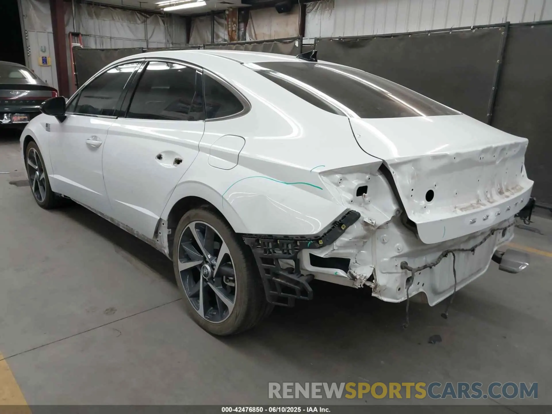 3 Photograph of a damaged car 5NPEJ4J2XMH124120 HYUNDAI SONATA 2021